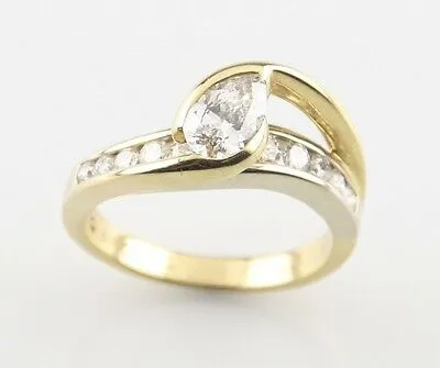 1.00 carat Pear Shape Diamond 18k Yellow Gold Engagement Ring Size 6.25