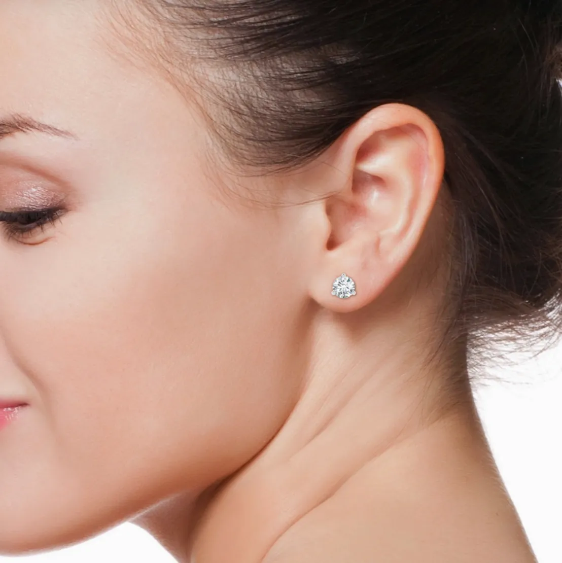 1.03-4.16ctw Diamond Studs in White Gold