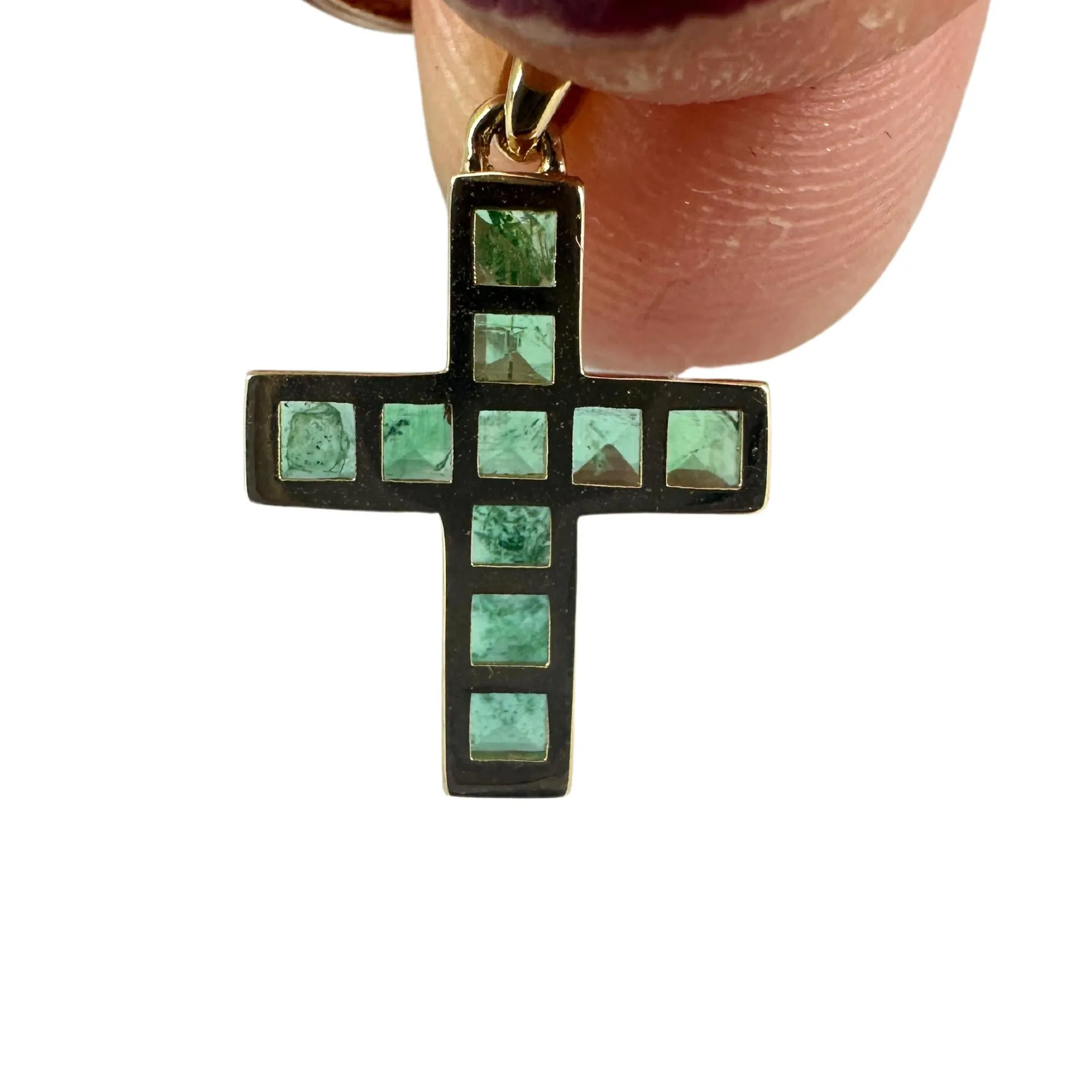 14K 0.59 Carat Emerald Cross Pendant