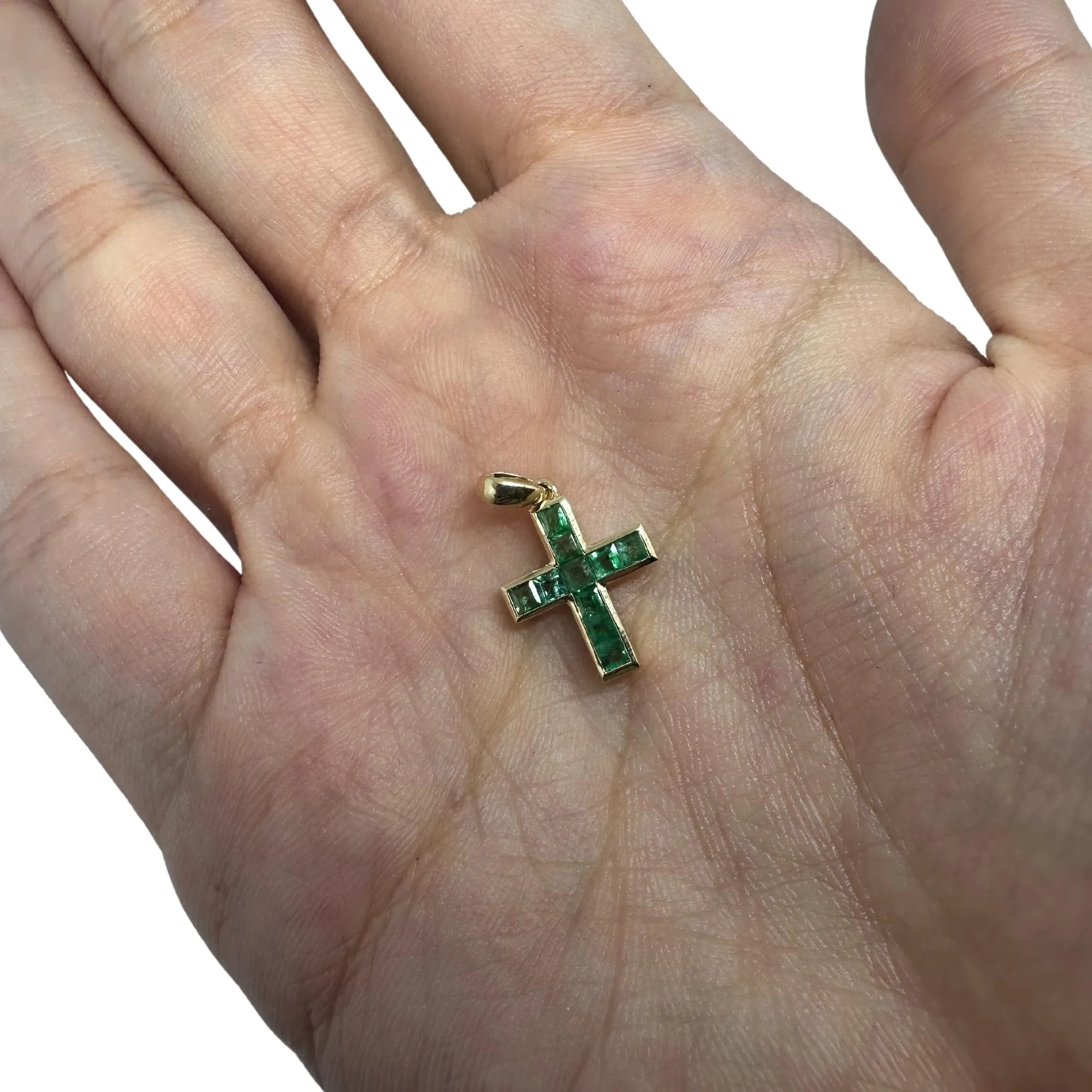 14K 0.59 Carat Emerald Cross Pendant
