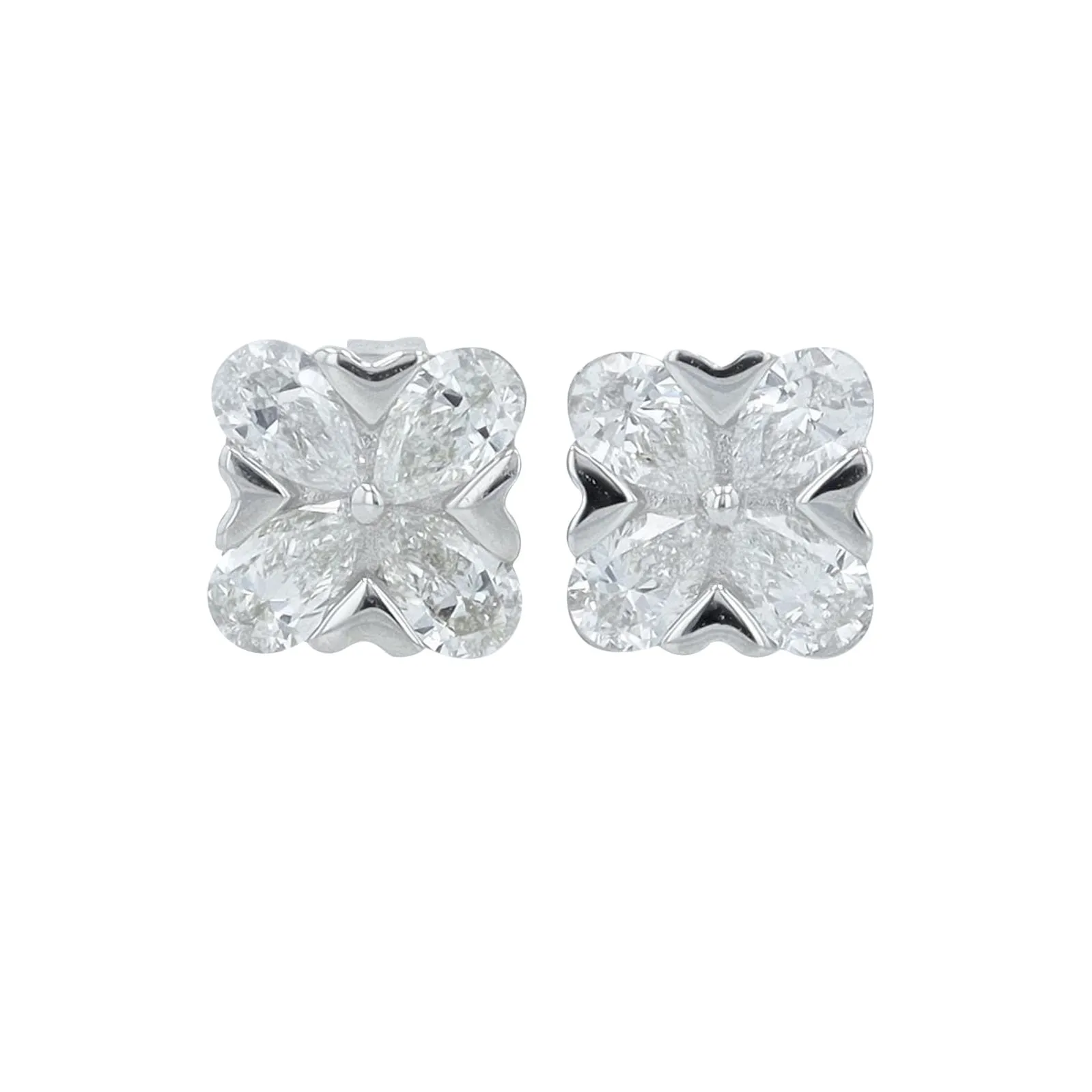 14K 1 CT Lab Grown Diamond Cluster Studs<p><strong>Lab Grown Diamond</p></strong><p><strong>More Colors Available</p></strong>