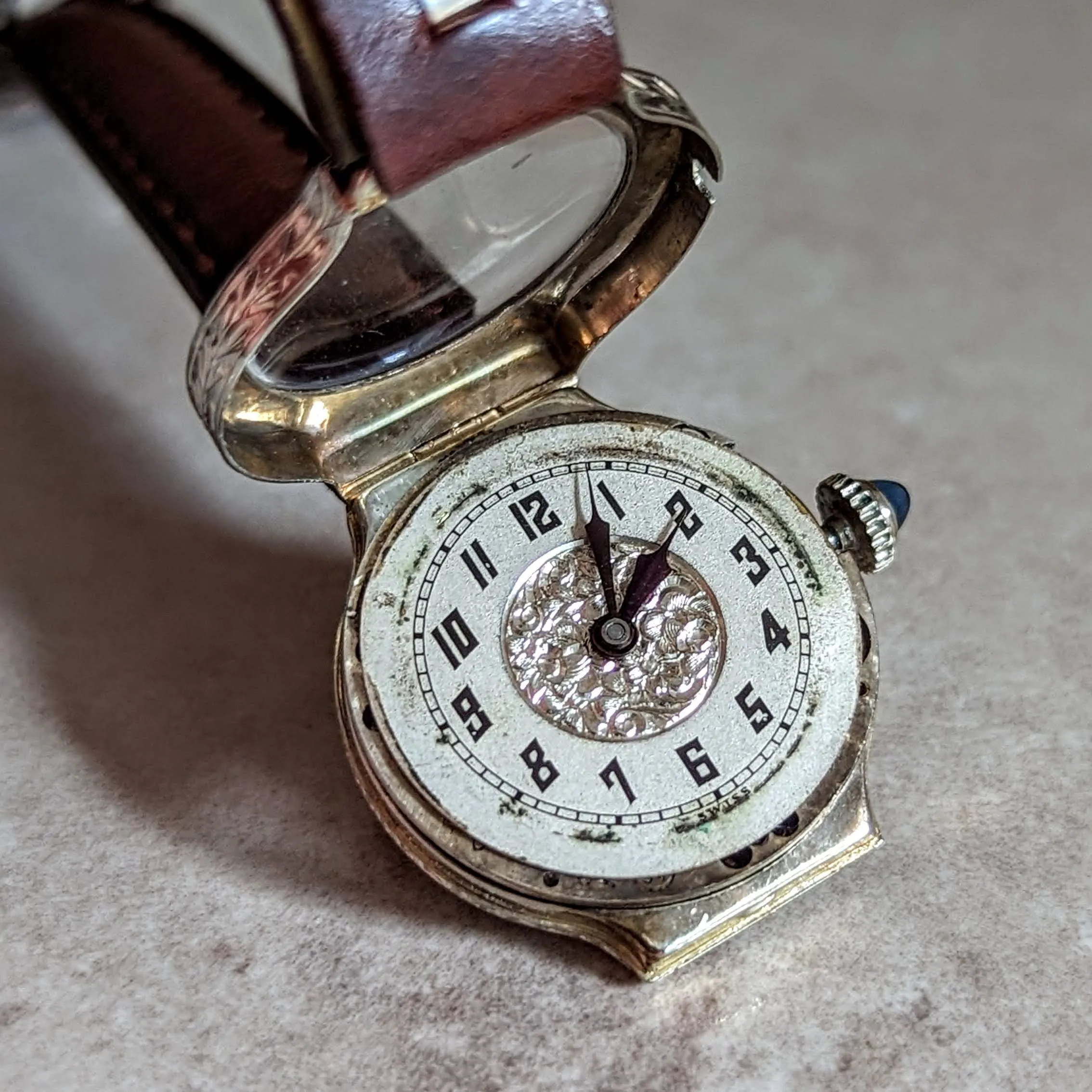 14K GOLD 1920s ART DECO Wristwatch by Erima Watch 15 Jewels 2 ADJ Swiss Made