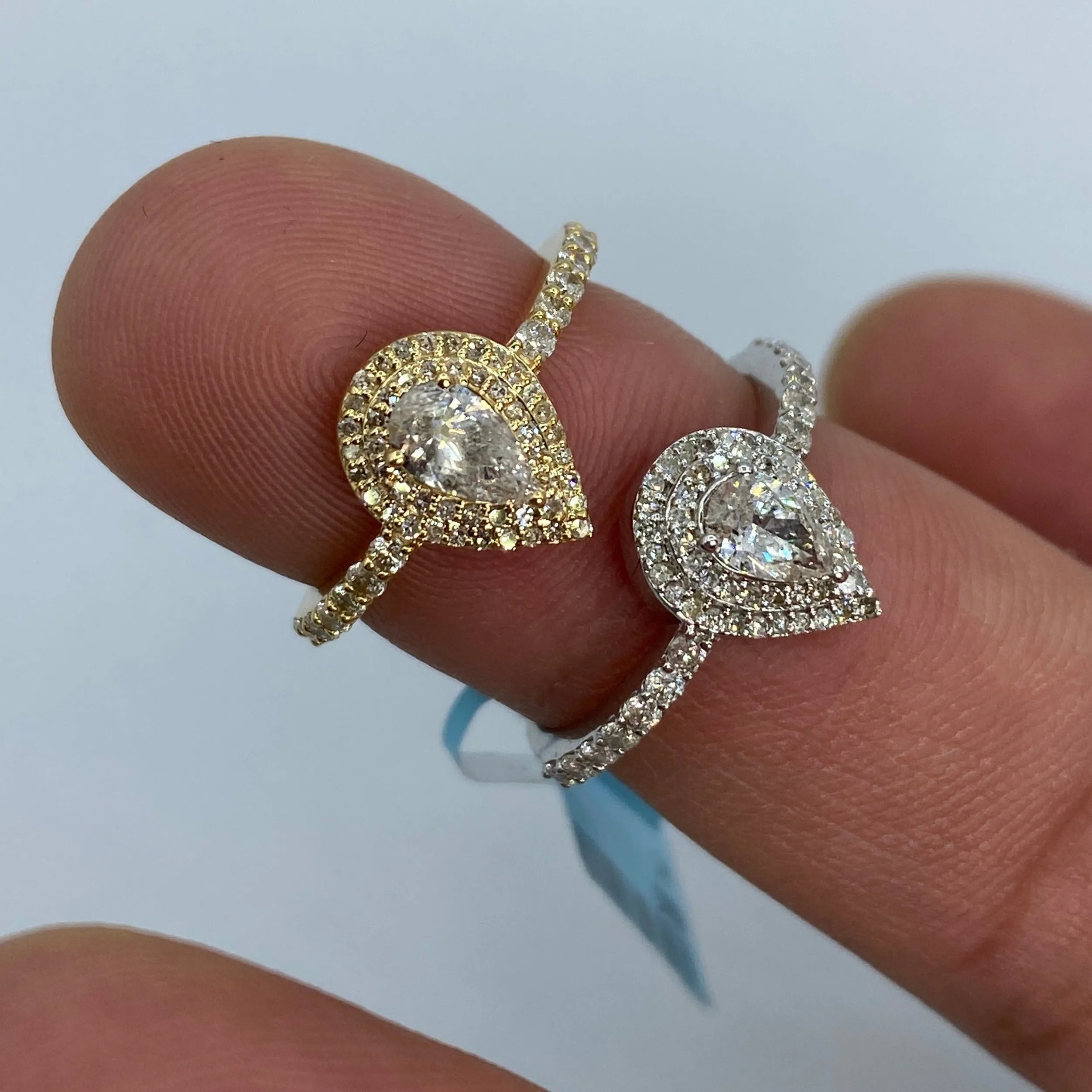 14K Pear Shape Large Center Stone Diamond Engagement Ring