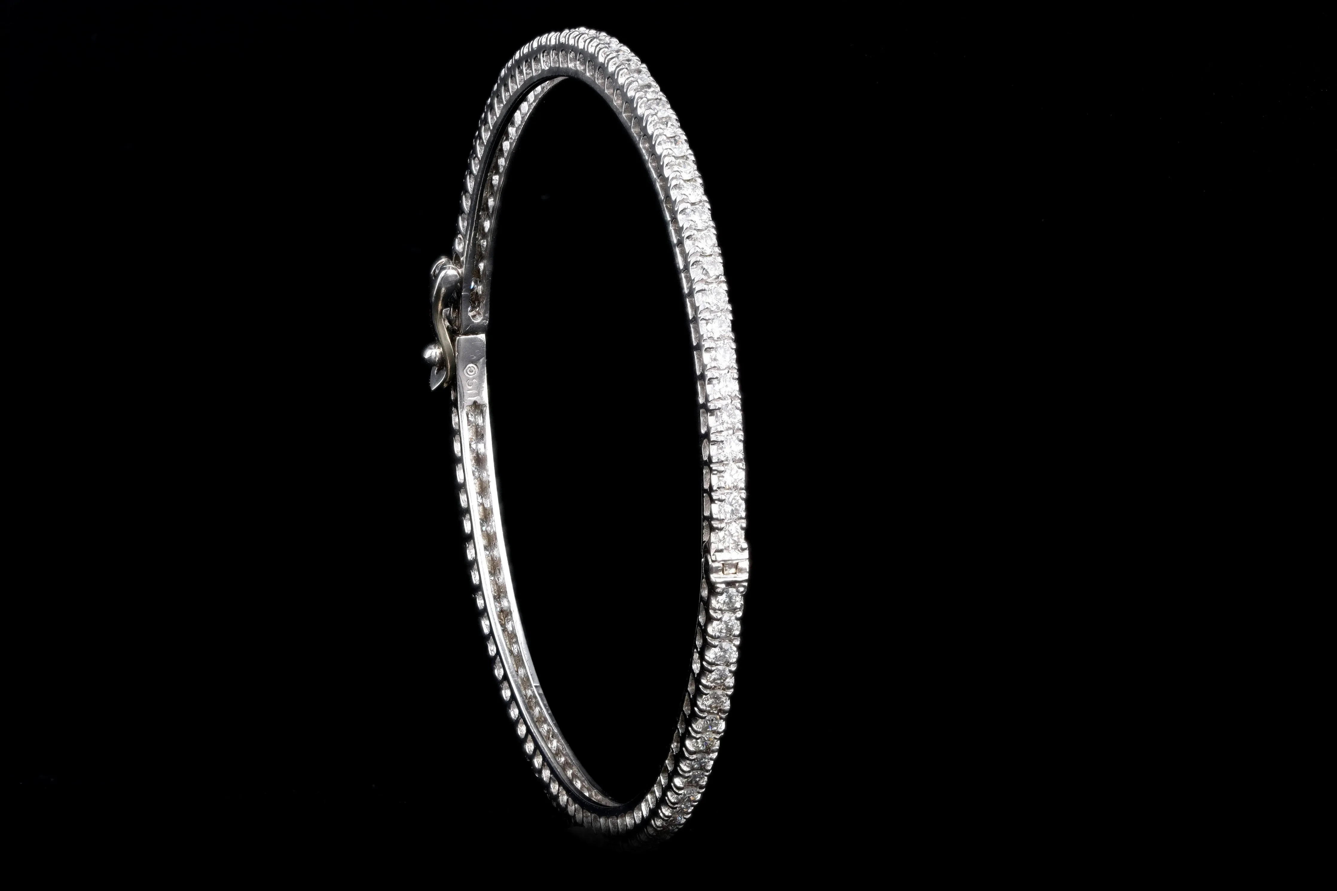 14K White Gold 2 Carat Round Brilliant Diamond Bangle