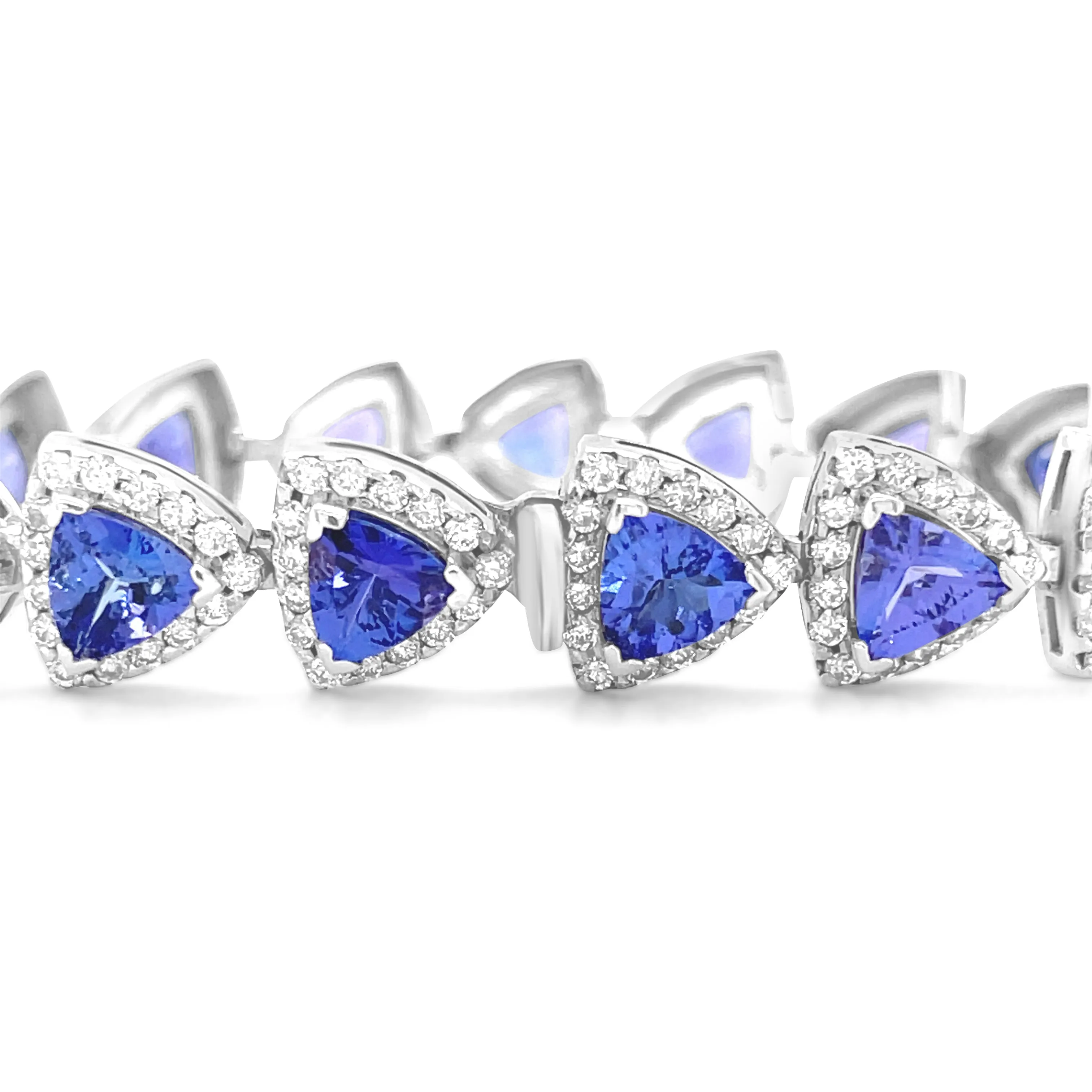 16.16 Carat Tanzanite & 4.67 Carat Diamond Bracelet in 14k White Gold