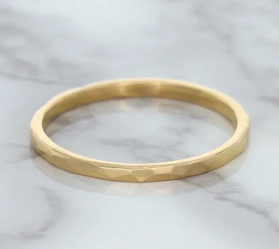 1.6mm Hammered Band in 14K Rose Gold