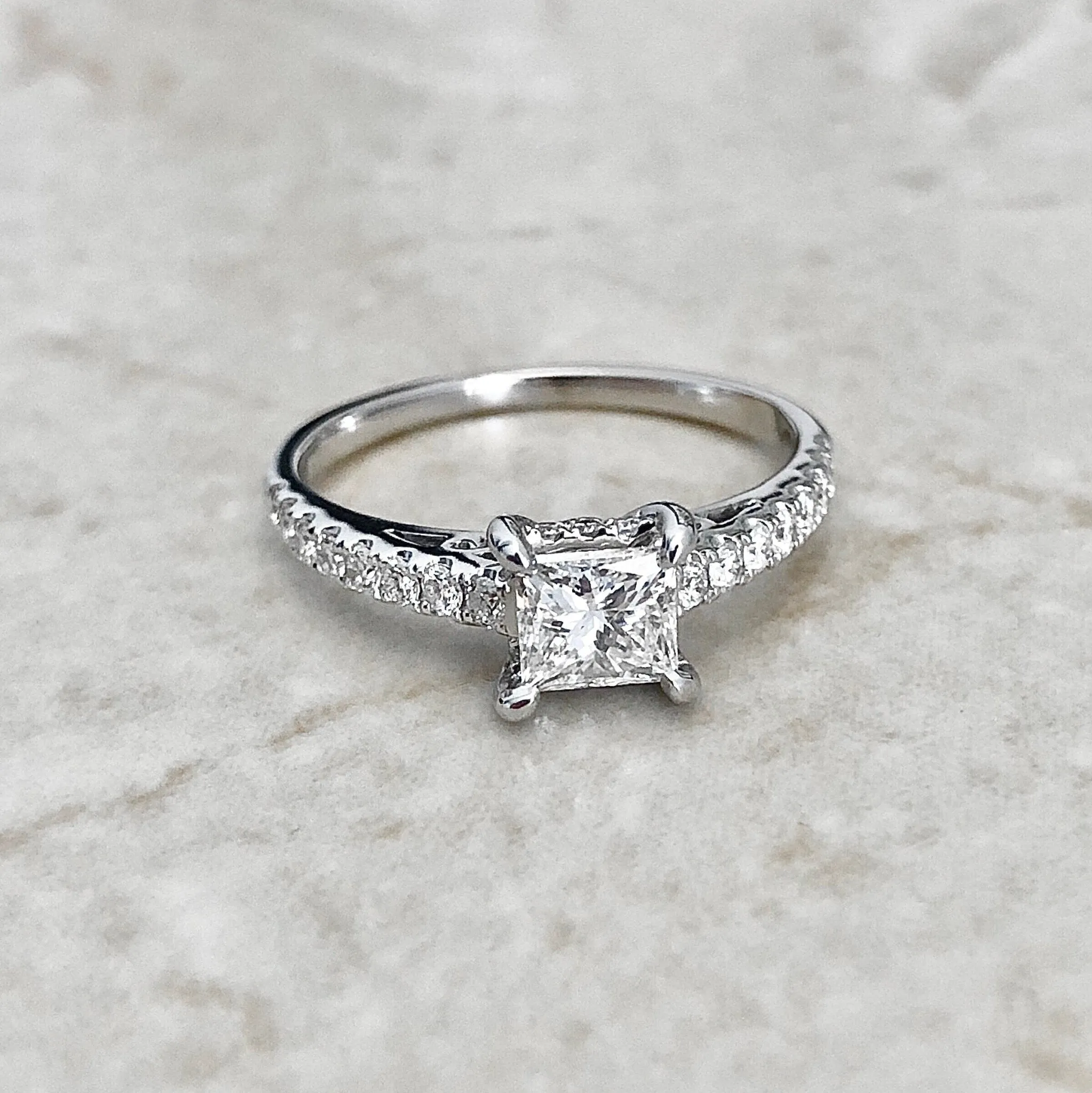 18 Karat White Gold 0.60 Carat Princess Cut Diamond Engagement Ring