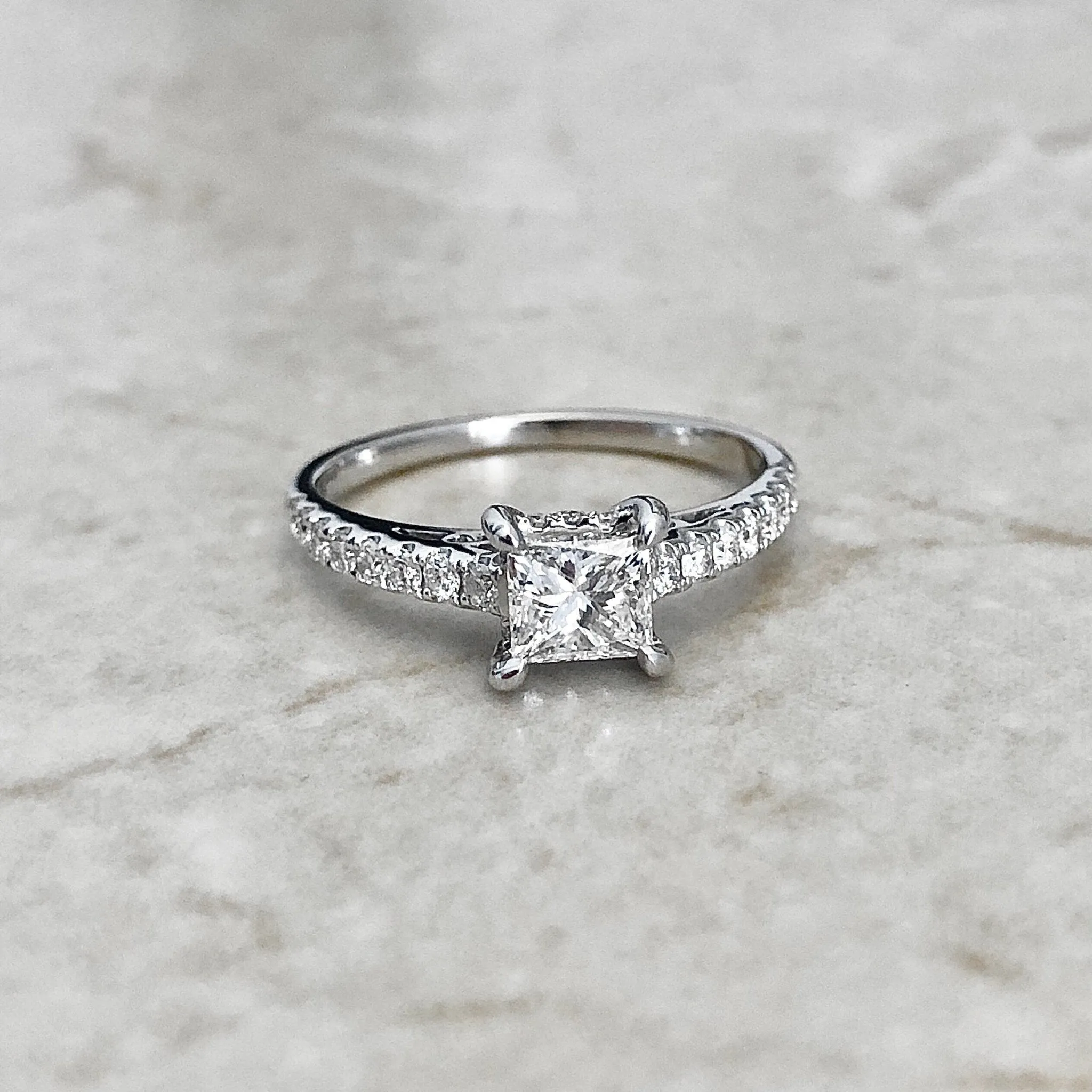 18 Karat White Gold 0.60 Carat Princess Cut Diamond Engagement Ring