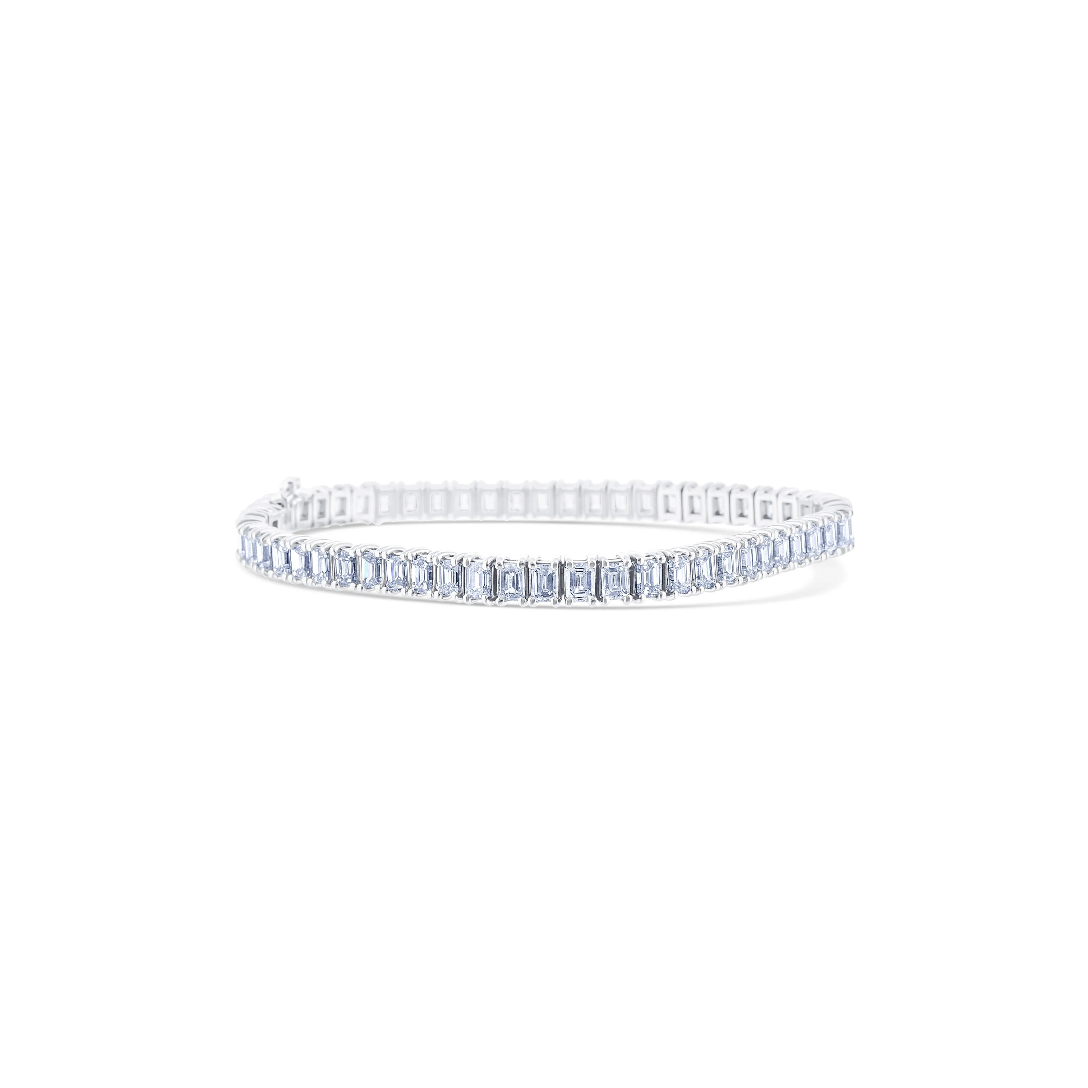 18K White Gold Emerald Cut Diamond Bracelet 7"