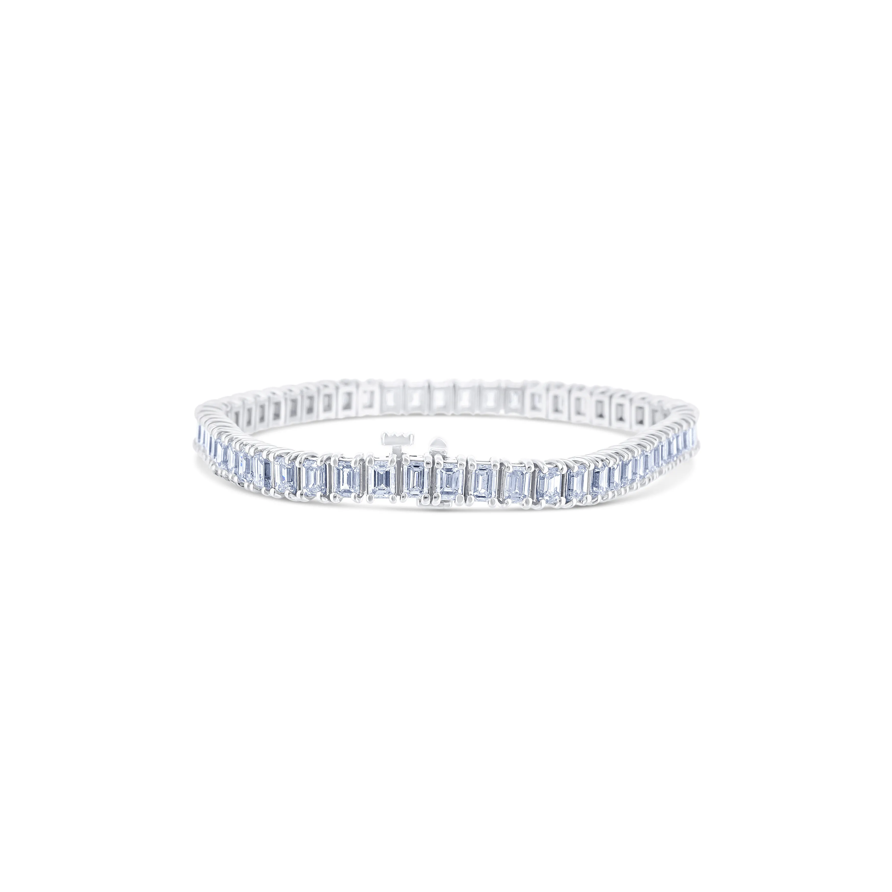 18K White Gold Emerald Cut Diamond Bracelet 7"