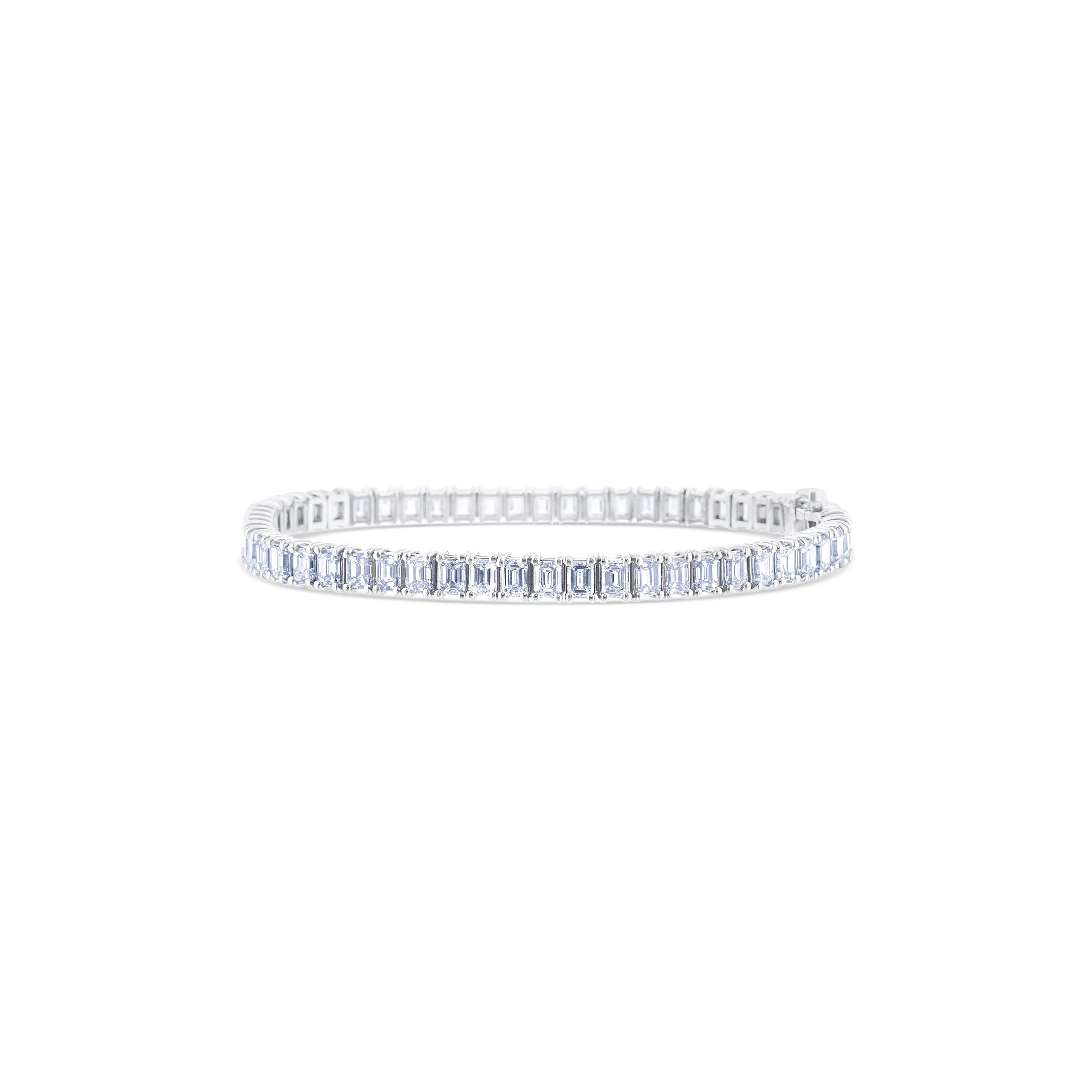18K White Gold Emerald Cut Diamond Bracelet 7"