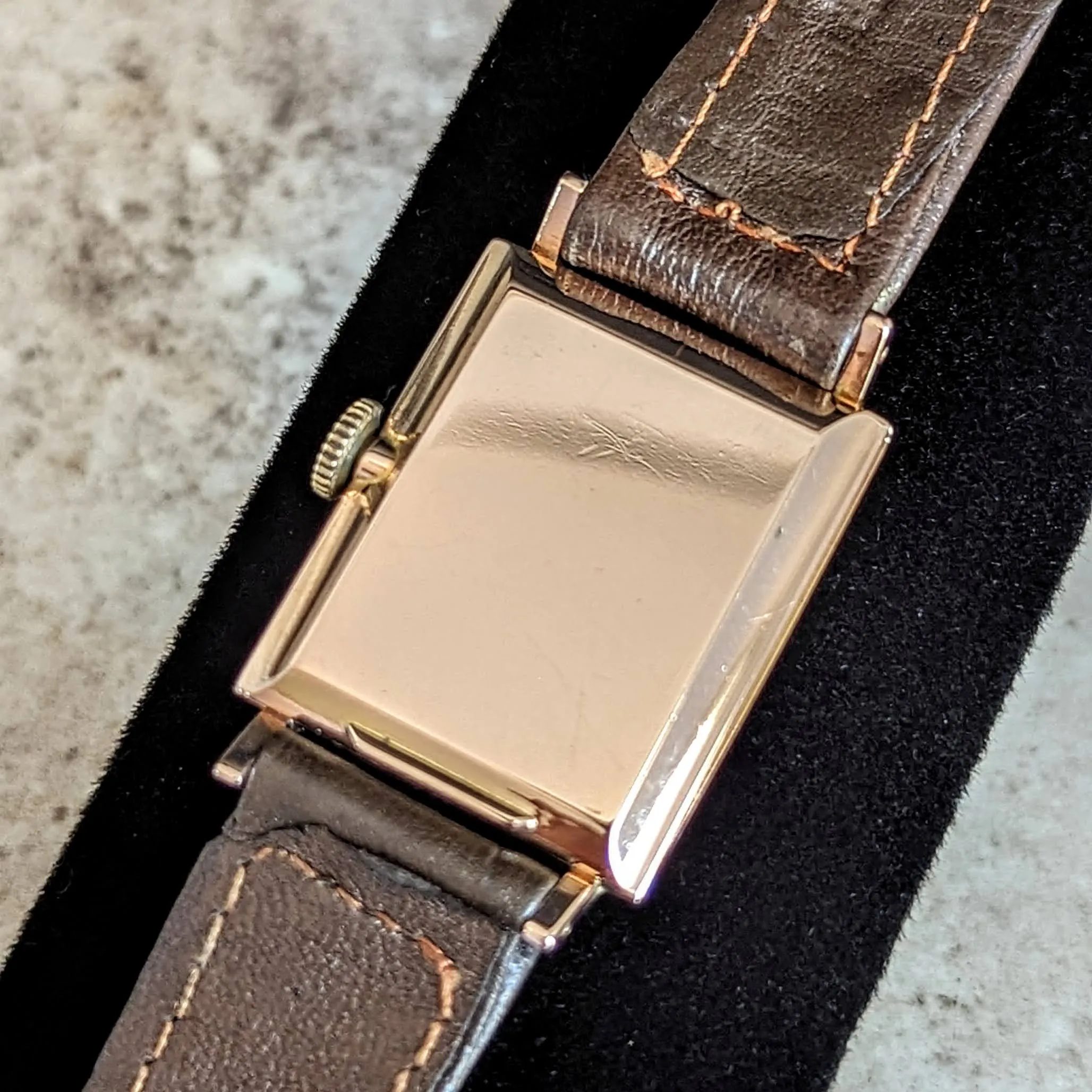 1940s MOVADO Wristwatch 14K Rose Gold 17 Jewels Cal. 375 Vintage Watch Swiss