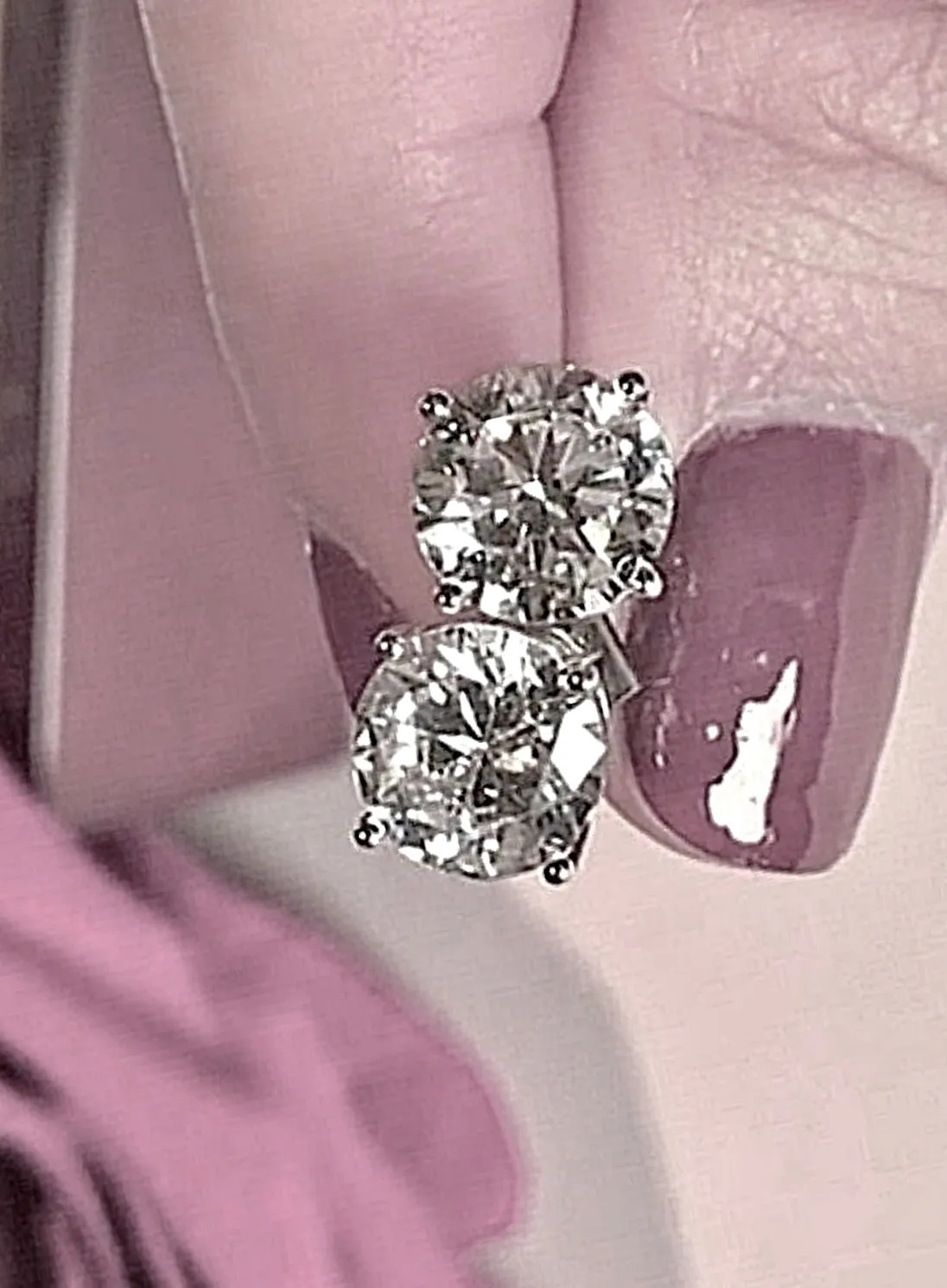 3.20 Carat Round Cut Diamond Stud Earrings Platinum