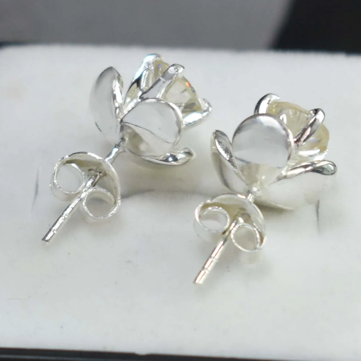 AAA Quality 2.00 Ct Beautiful Off-White Diamond Solitaire Studs. Ideal Gift for Anniversary, Birthday