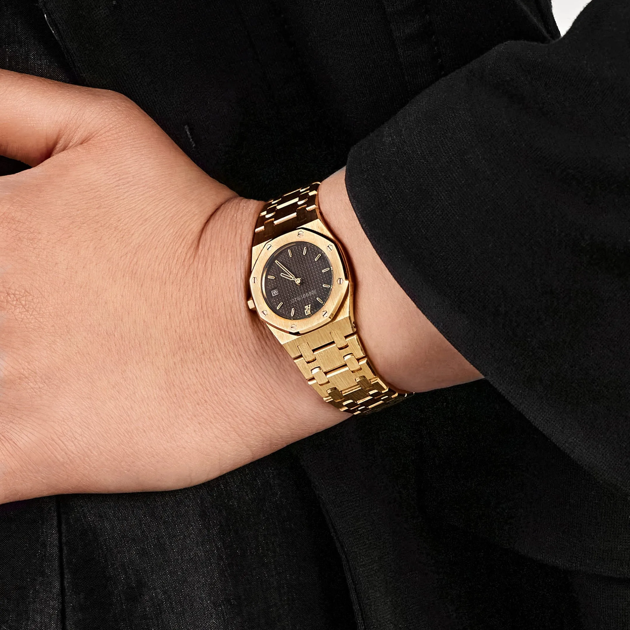 A&P Luxury Watches Royal Oak 6007BA 'Ladies' Yellow Gold Grey Dial Quartz