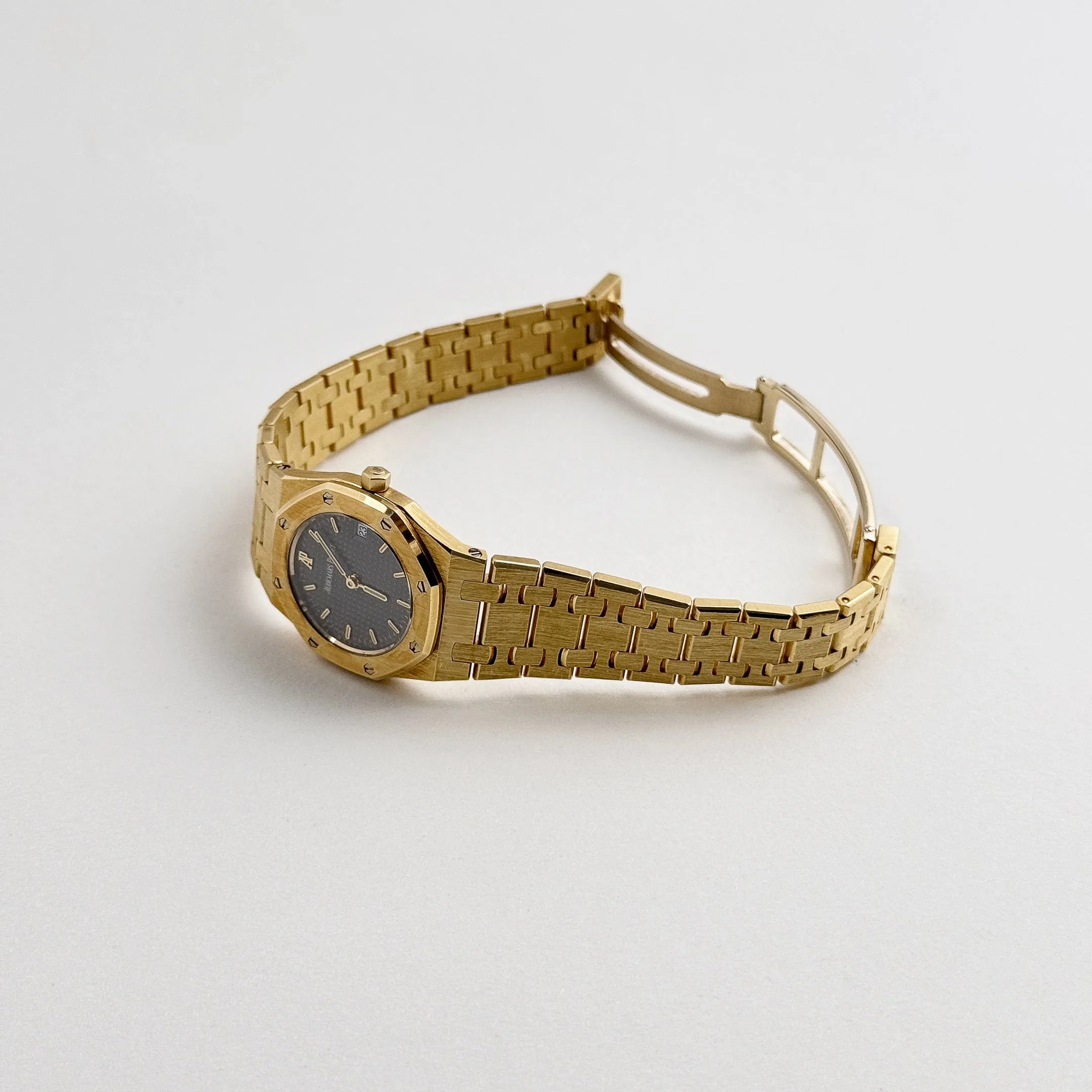 A&P Luxury Watches Royal Oak 6007BA 'Ladies' Yellow Gold Grey Dial Quartz