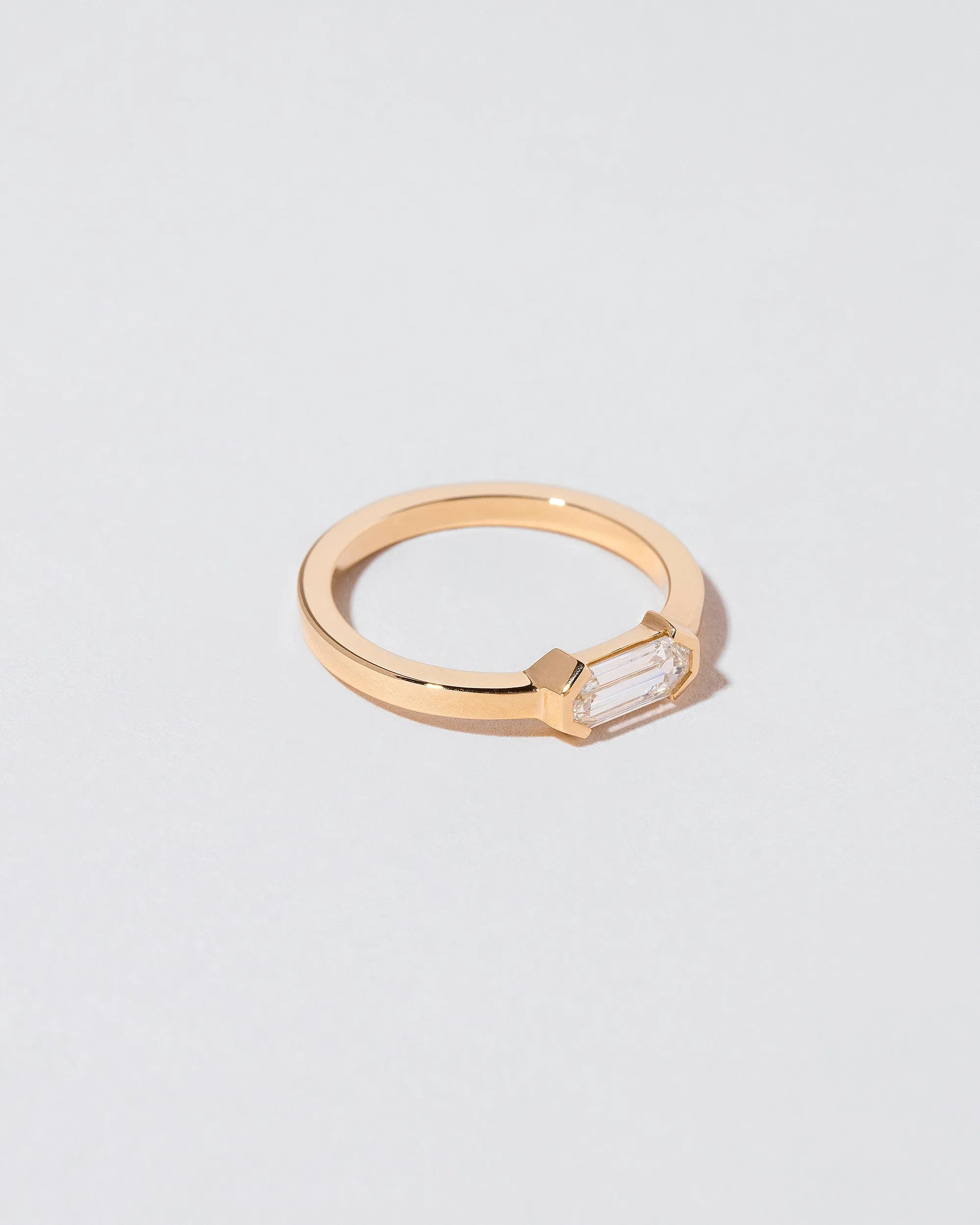 Alcon Ring