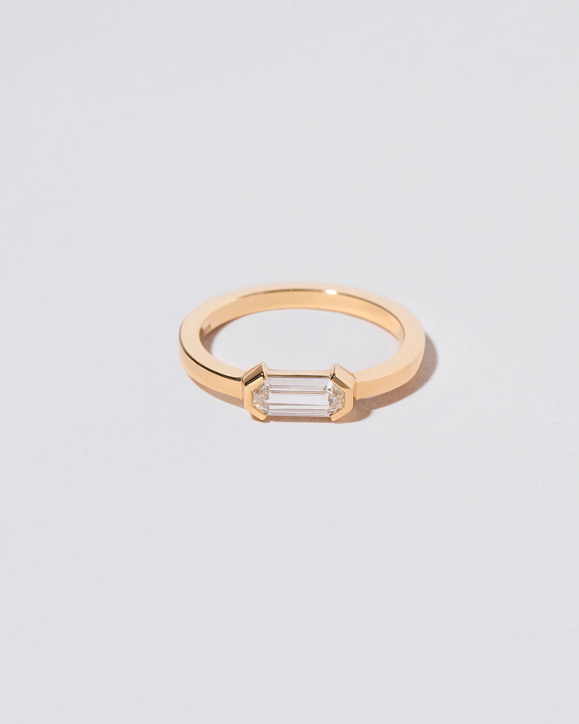 Alcon Ring