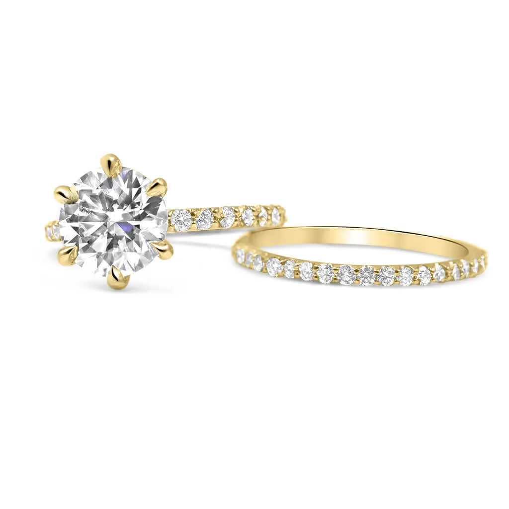 Ally | Round Moissanite Engagement Ring Set