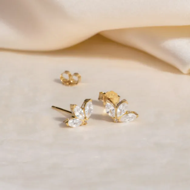 amara stud earrings