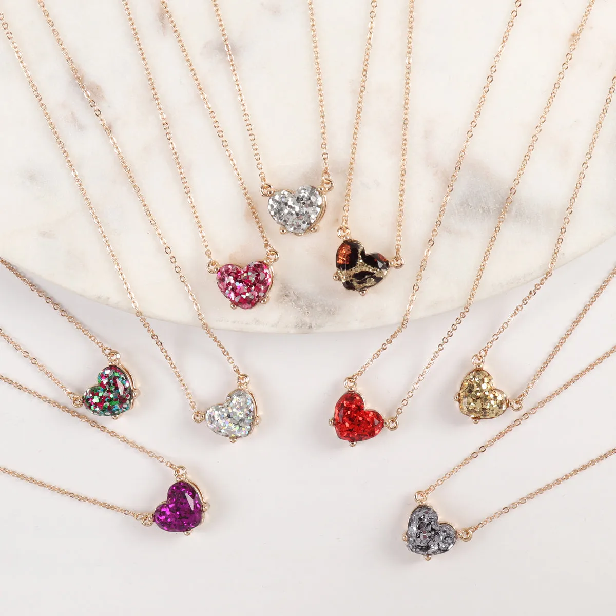AN0105 - HEART GLITTER EPOXY NECKLACE