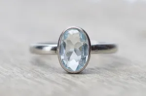 ANTIQUE AQUAMARINE SOLITAIRE BEZEL RING