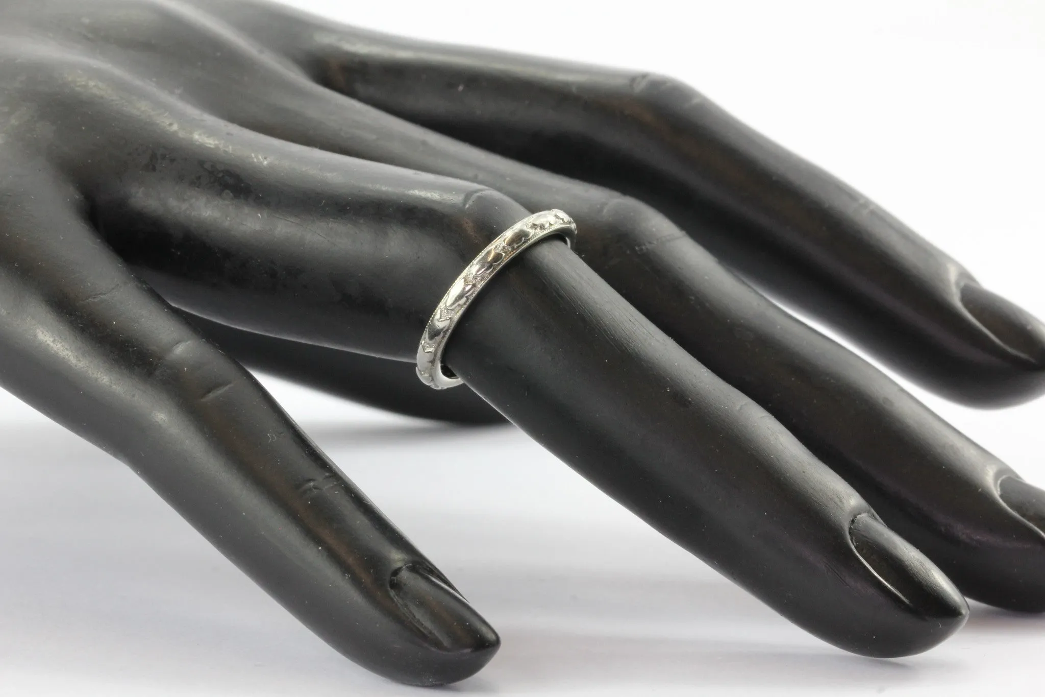 Art Deco 18K White Gold Band Ring by Orange Blossom C1936