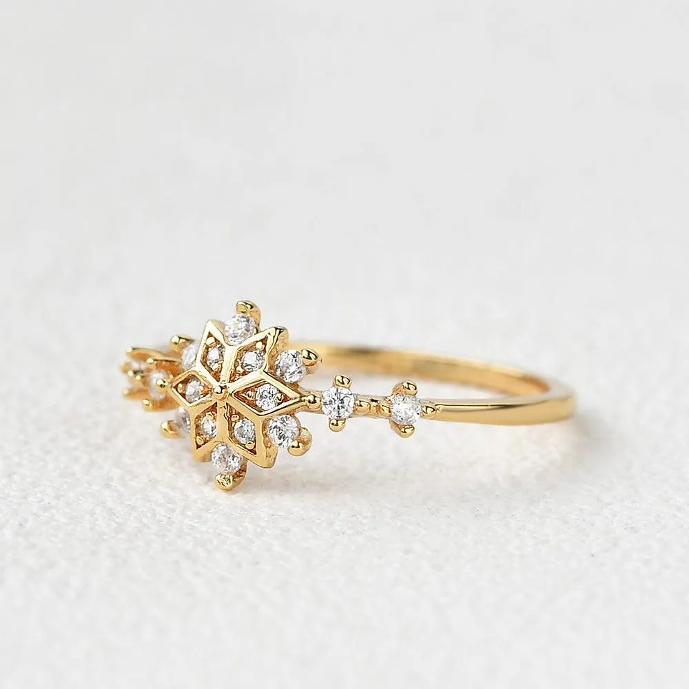 Art-Deco Floral Petite Ring