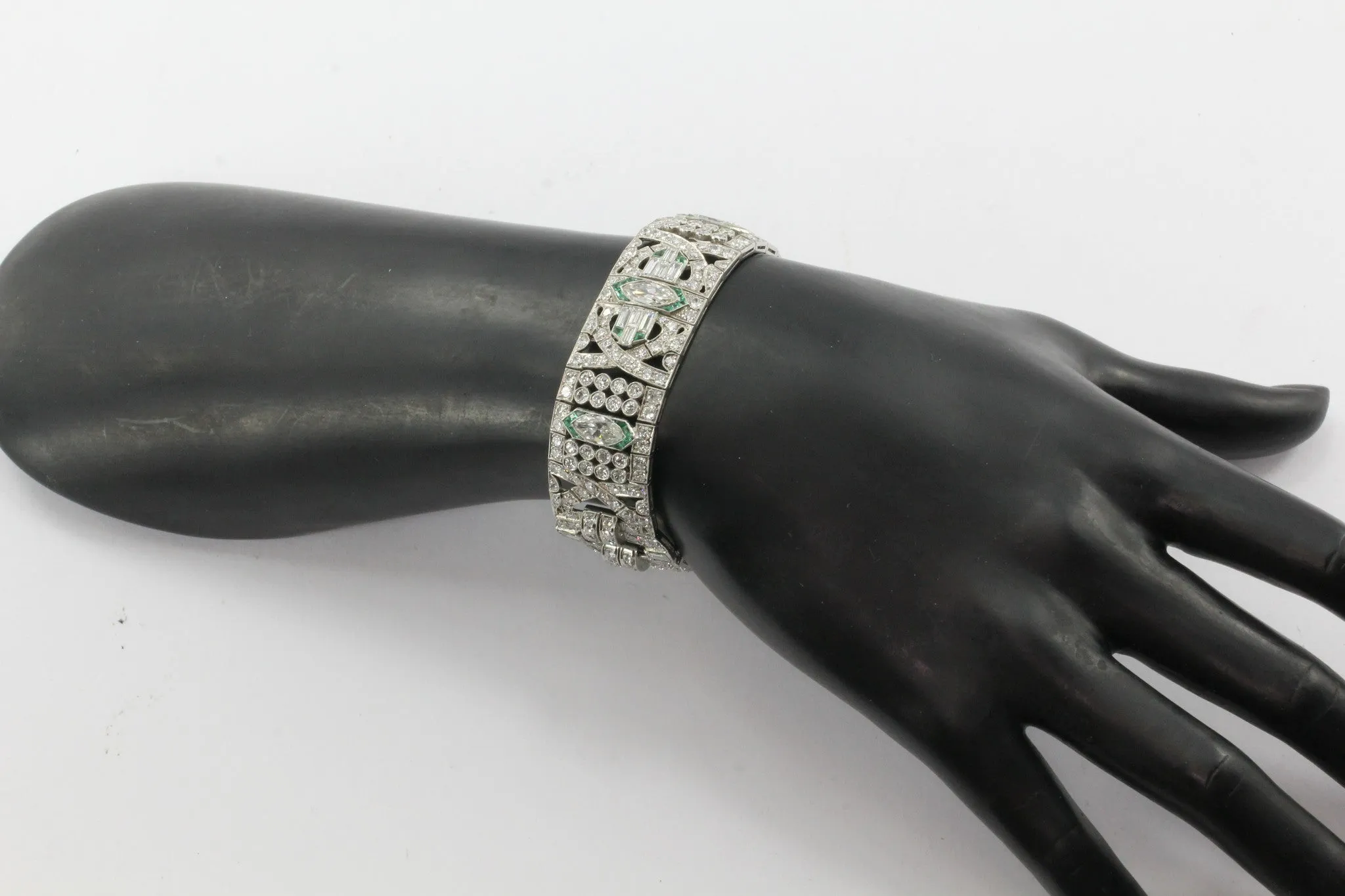 Art Deco Platinum 21 Carat Diamond & Emerald Bracelet c.1920's