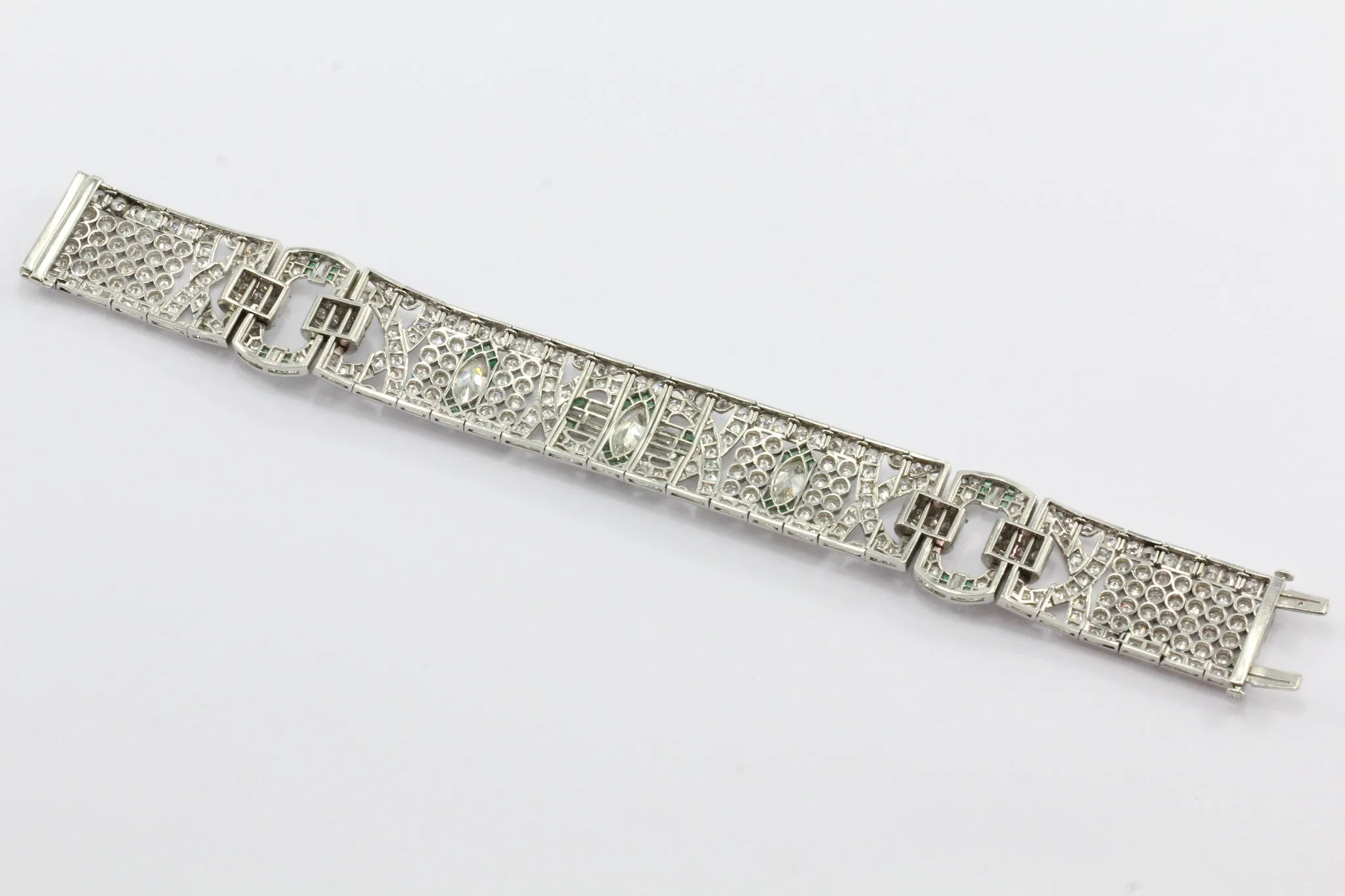 Art Deco Platinum 21 Carat Diamond & Emerald Bracelet c.1920's