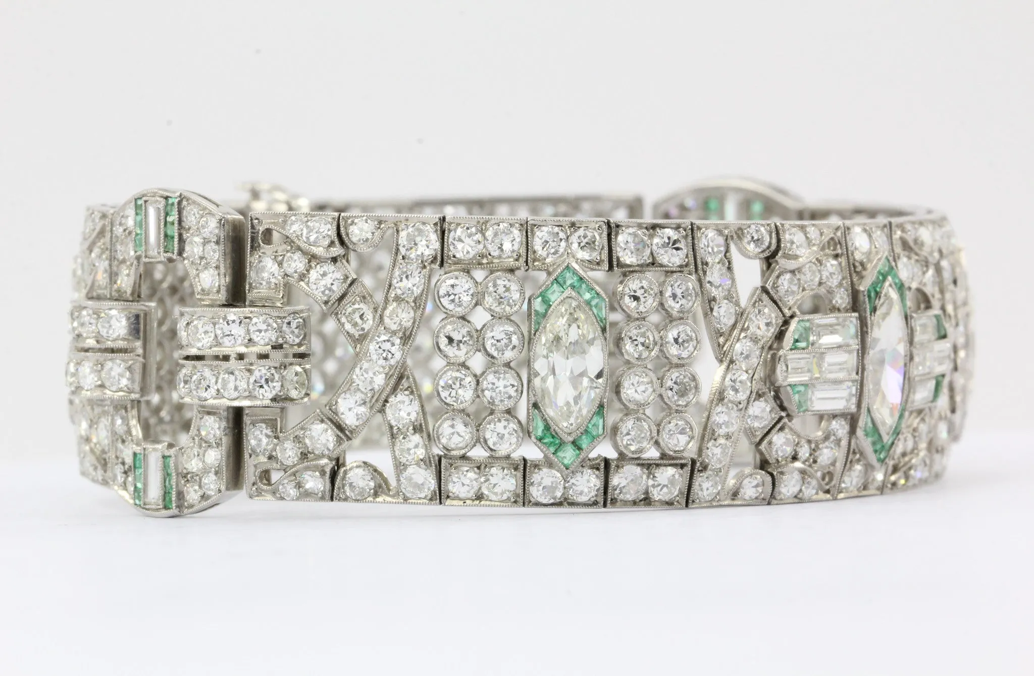 Art Deco Platinum 21 Carat Diamond & Emerald Bracelet c.1920's