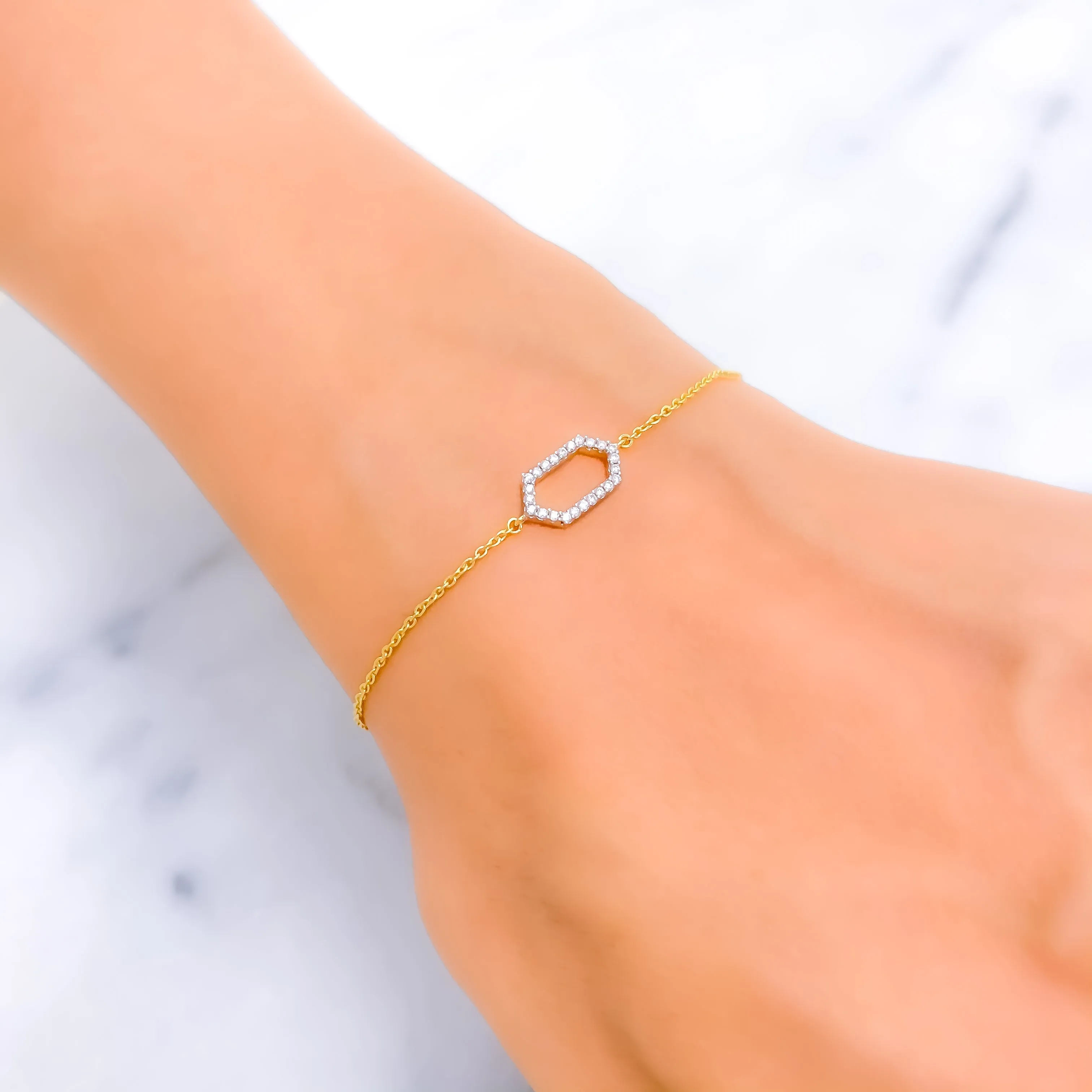 Artistic Hexagonal-Shaped Diamond   18k Gold Bracelet
