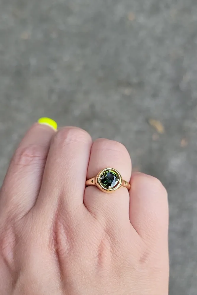 AUSTRALIAN SAPPHIRE SOLITAIRE