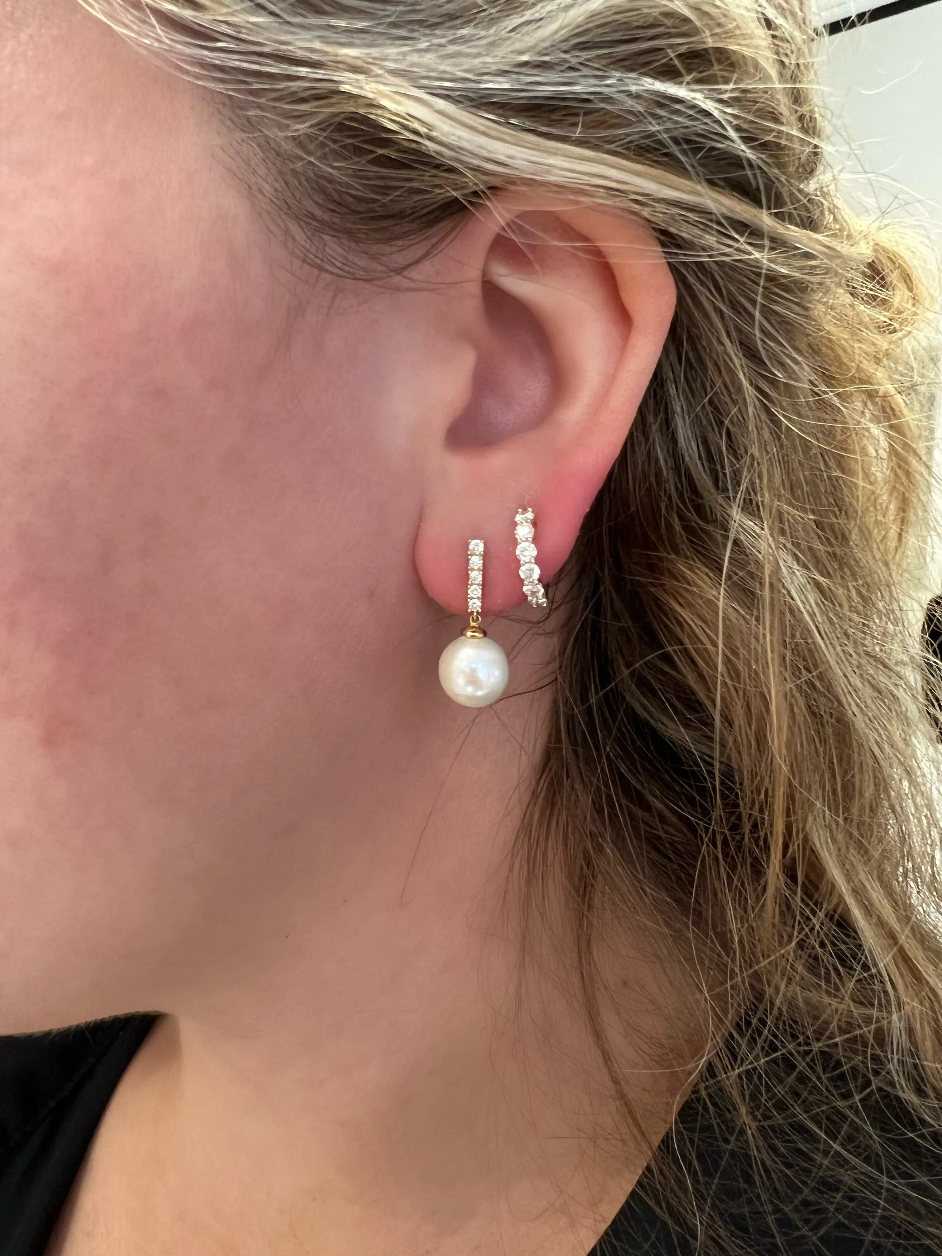 Bar Studs with Pearl Drop