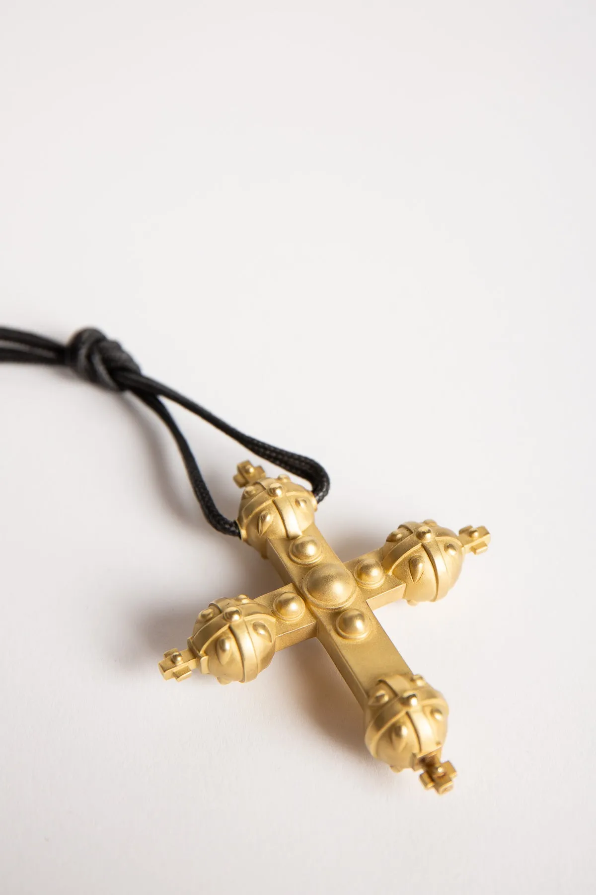 BARRY KIESELSTEIN-CORD | 1993 GOLD CROSS PENDANT