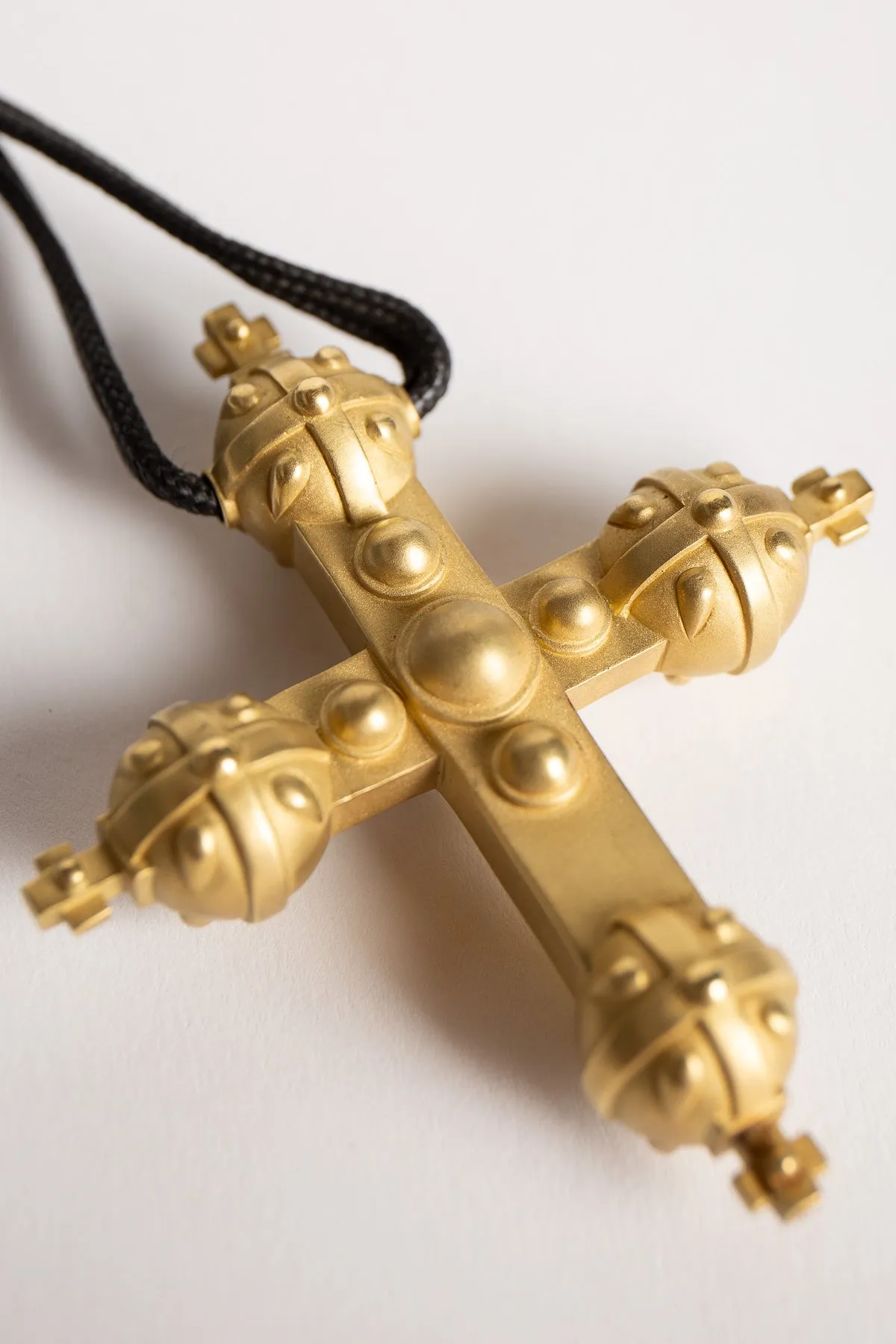 BARRY KIESELSTEIN-CORD | 1993 GOLD CROSS PENDANT