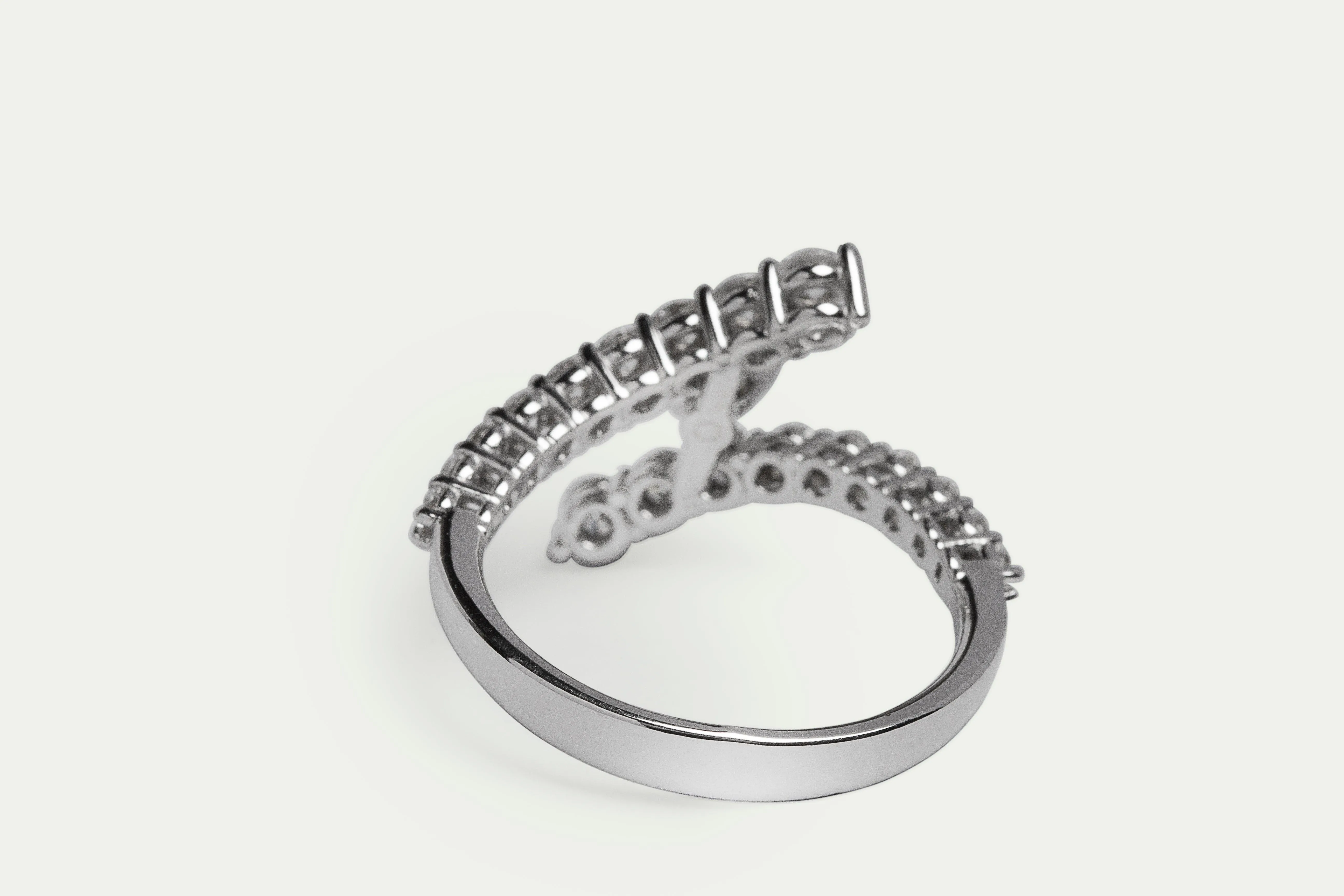 Behold Ring