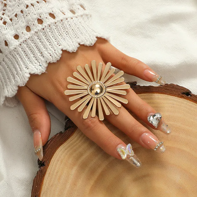 Big White Pearl Flower Ring Women Engagement Jewelry