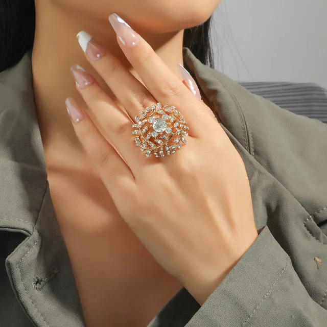 Big White Pearl Flower Ring Women Engagement Jewelry
