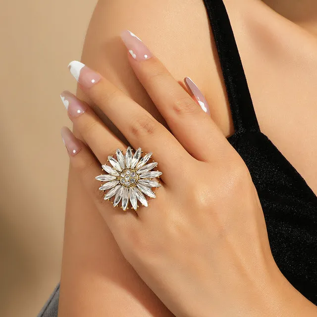 Big White Pearl Flower Ring Women Engagement Jewelry