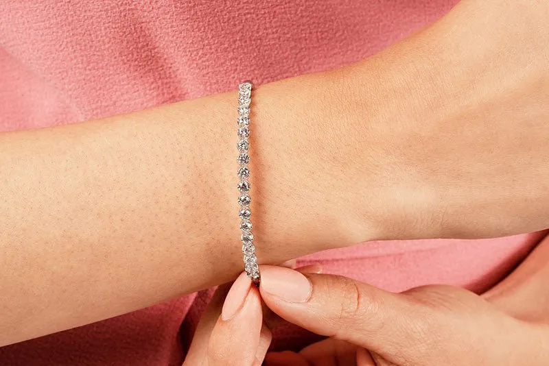 Blossoming Florals Diamond Bangle with 1.44 ct.(finished) 2.5mm
