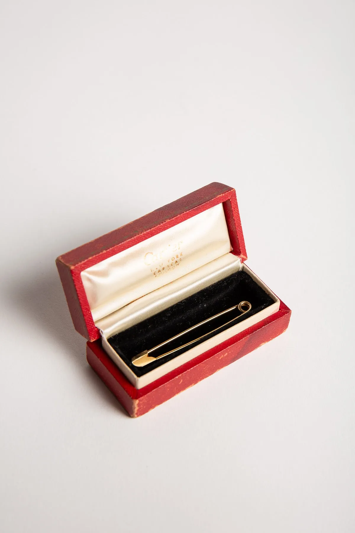 CARTIER | 1960'S 18K YELLOW GOLD SAFETY PIN