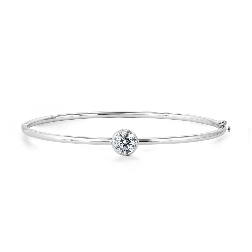 Clarity Diamond™ Signature Lab Grown Round Diamond Hinged Bangle