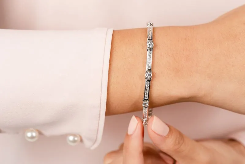 Classic Channel Frame Diamond Bracelet with 3.05 ct.(finished) 1.75mm, 3mm
