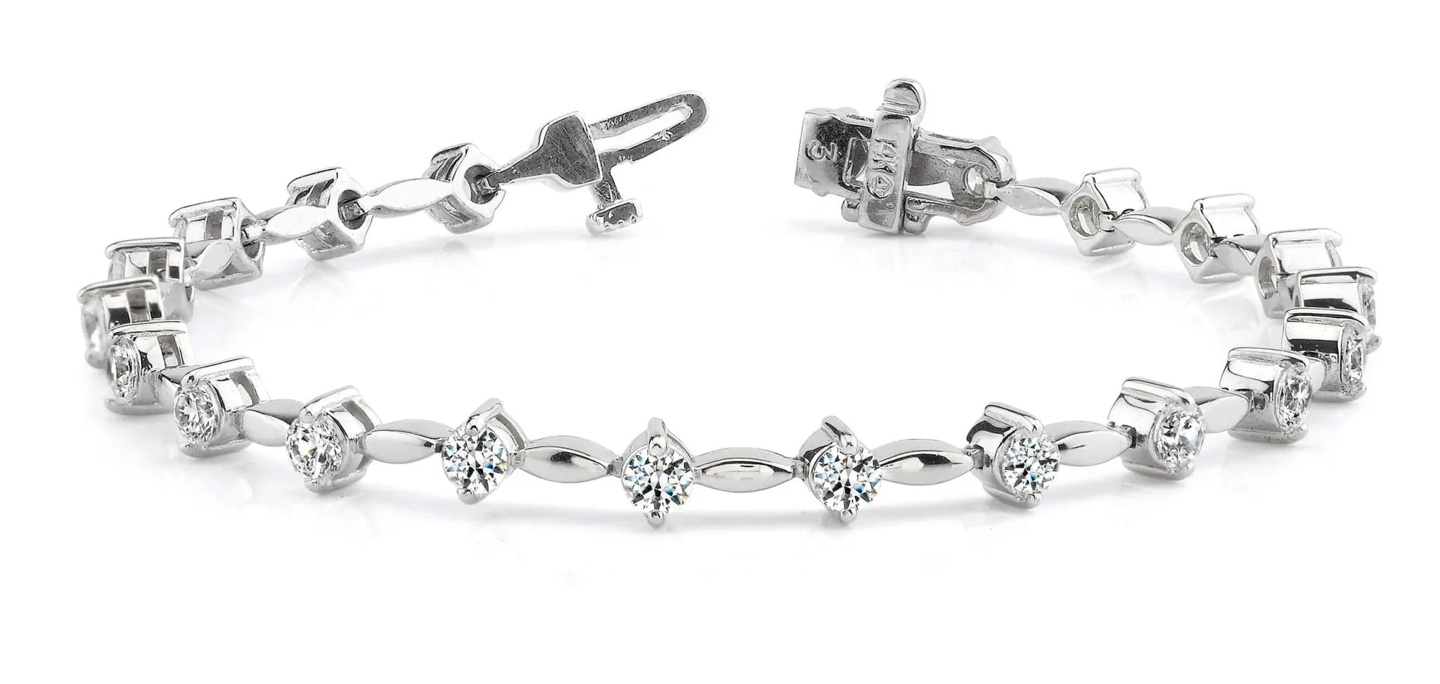 Classic Diamond Link Diamond Bracelet with 3.99 ct.(finished) 3.8mm