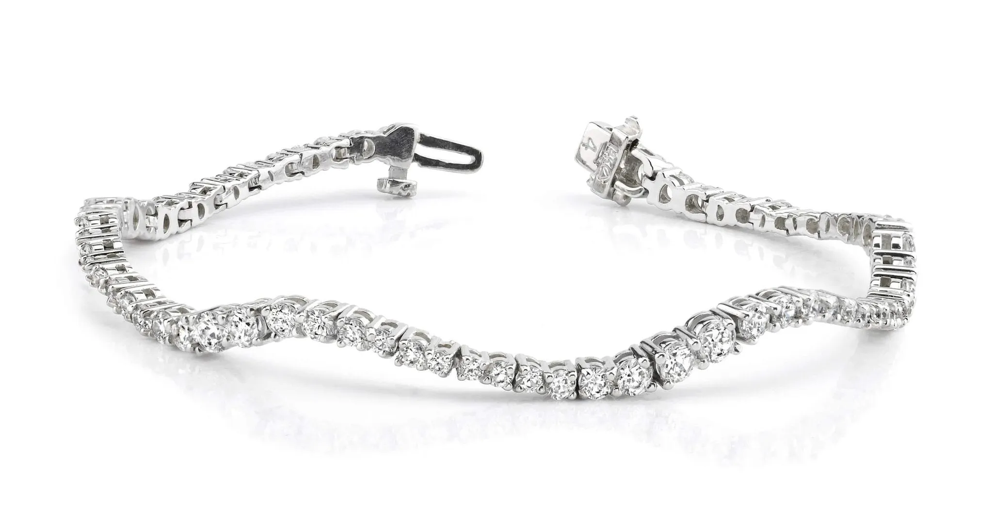 Classic Wave Journey Bracelet In Diamond with 4.99 ct.(finished)
