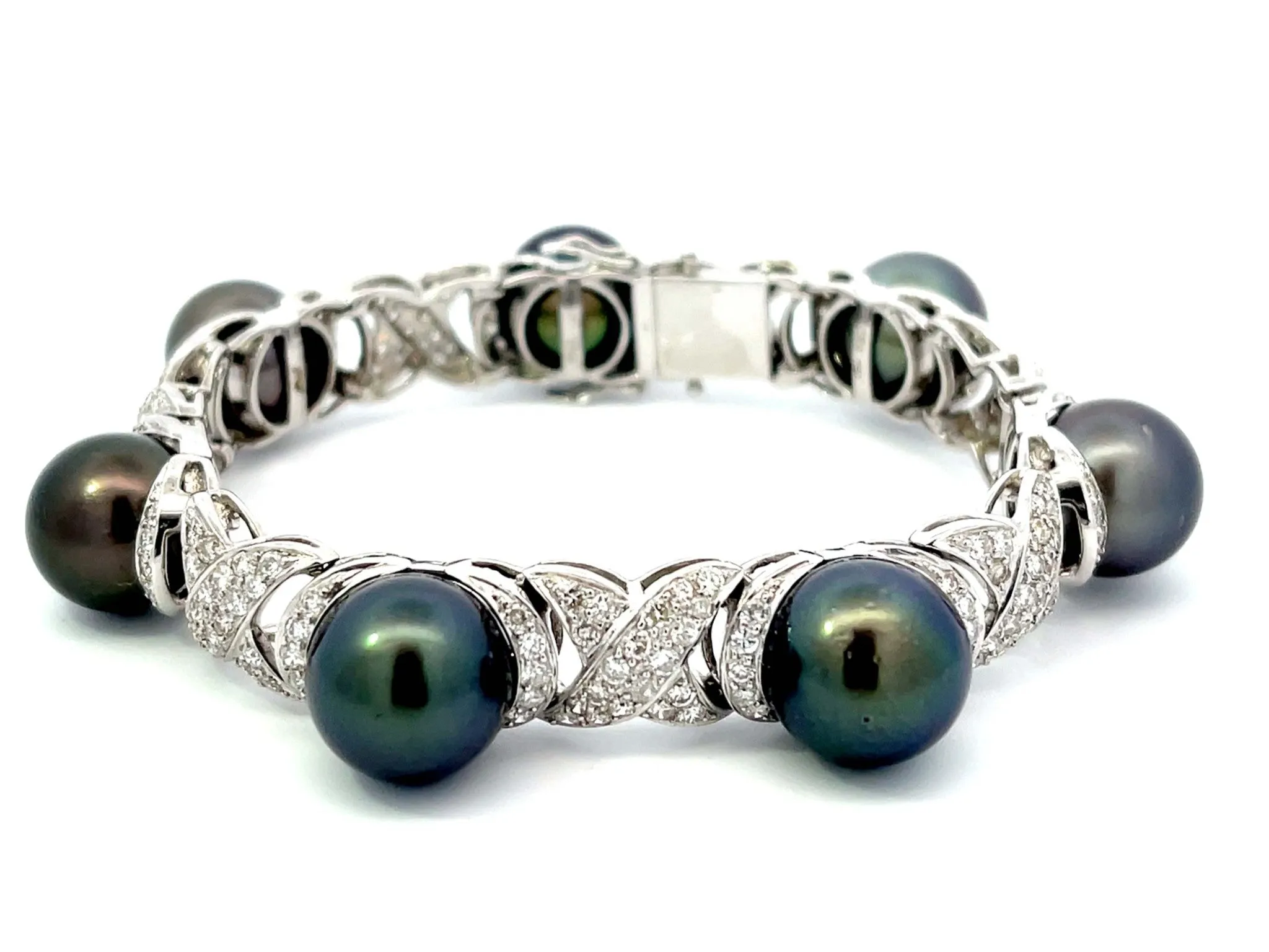Diamond and Tahitian Pearl Bracelet 4.00 ctw in 18K White Gold