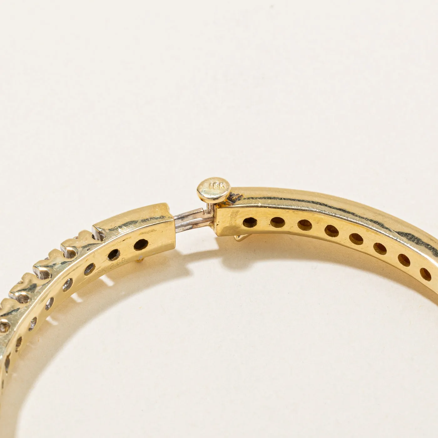 Diamond Bangle | 2.55ctw VS1/VS2 I/J | 7" |