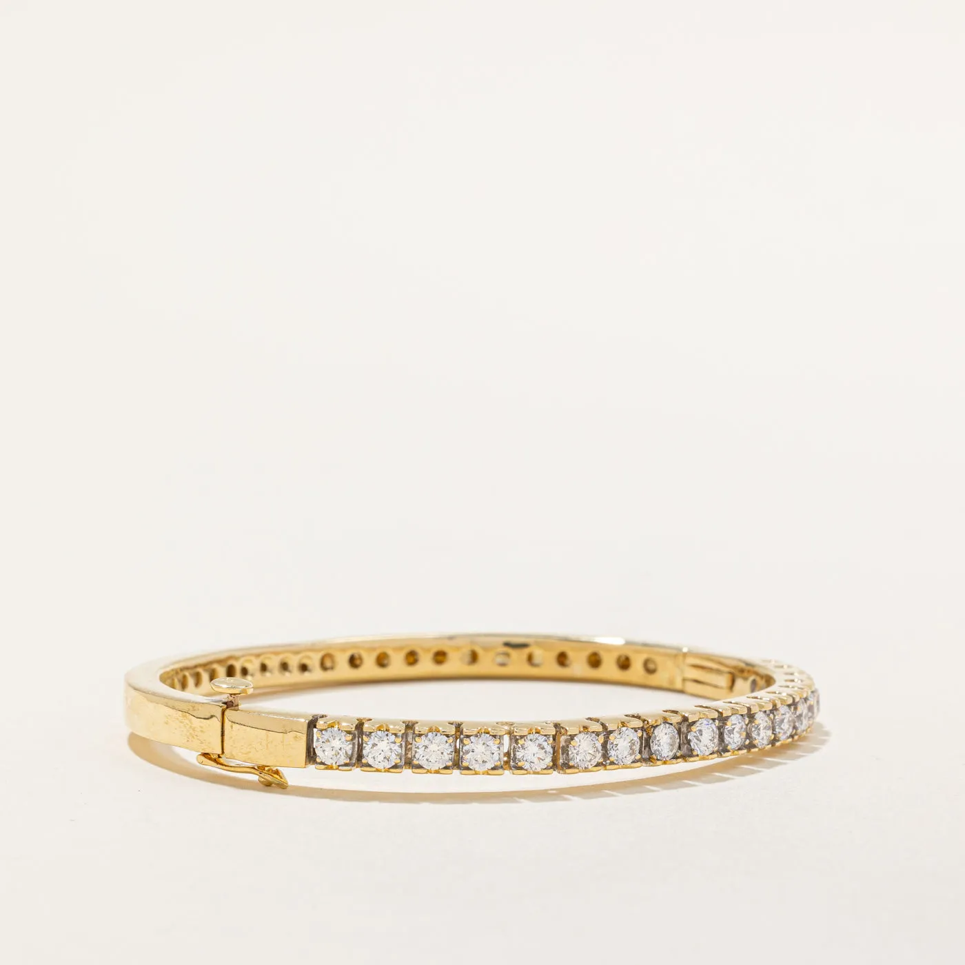 Diamond Bangle | 2.55ctw VS1/VS2 I/J | 7" |
