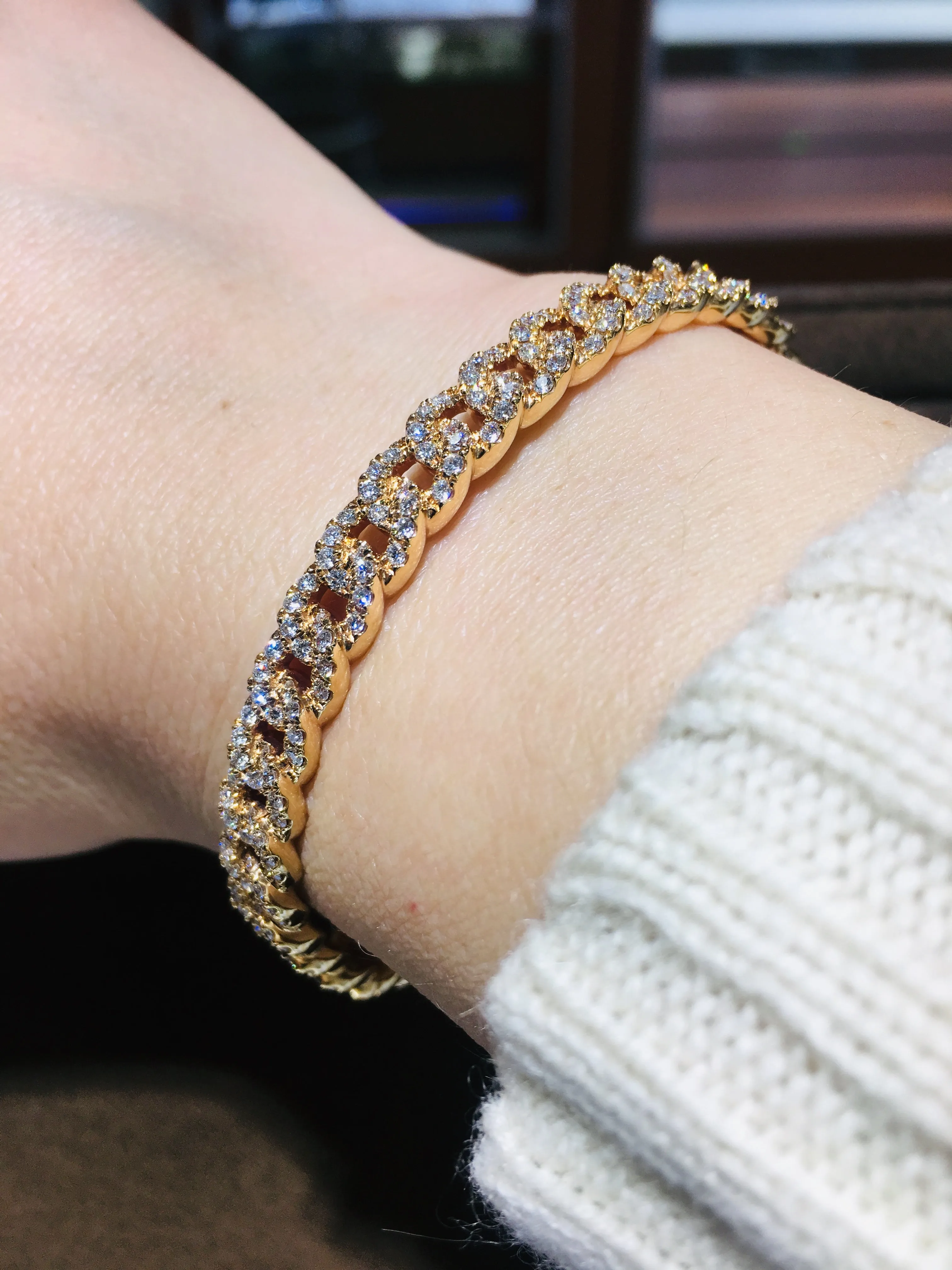 Diamond Rose 1.61CT T.W. Gold Bangle Bracelet